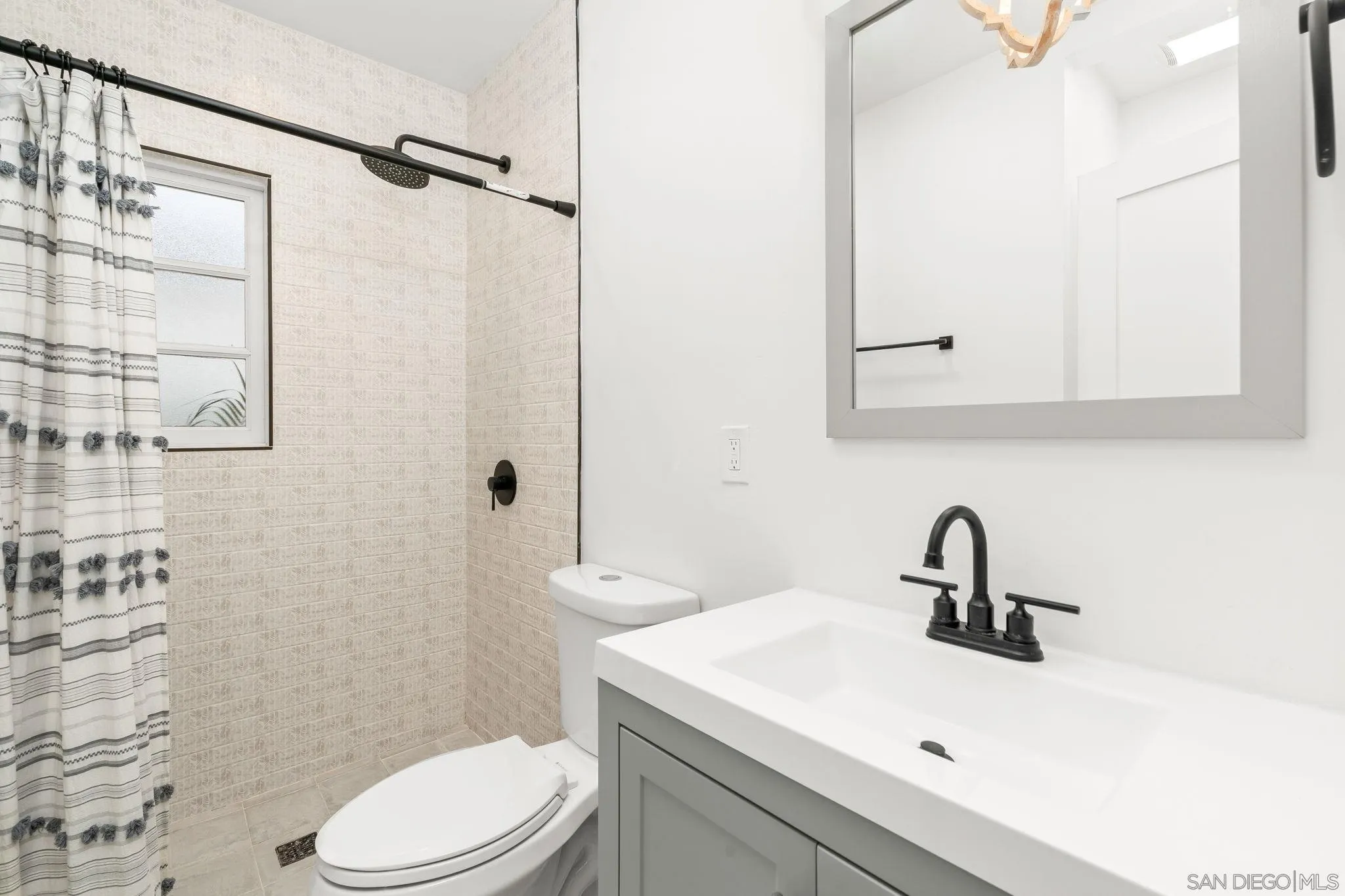 https://cdn.realtyfeed.com/cdn/127/260003525/c8605c7c9698bf821ff04d0587e8b217.webp