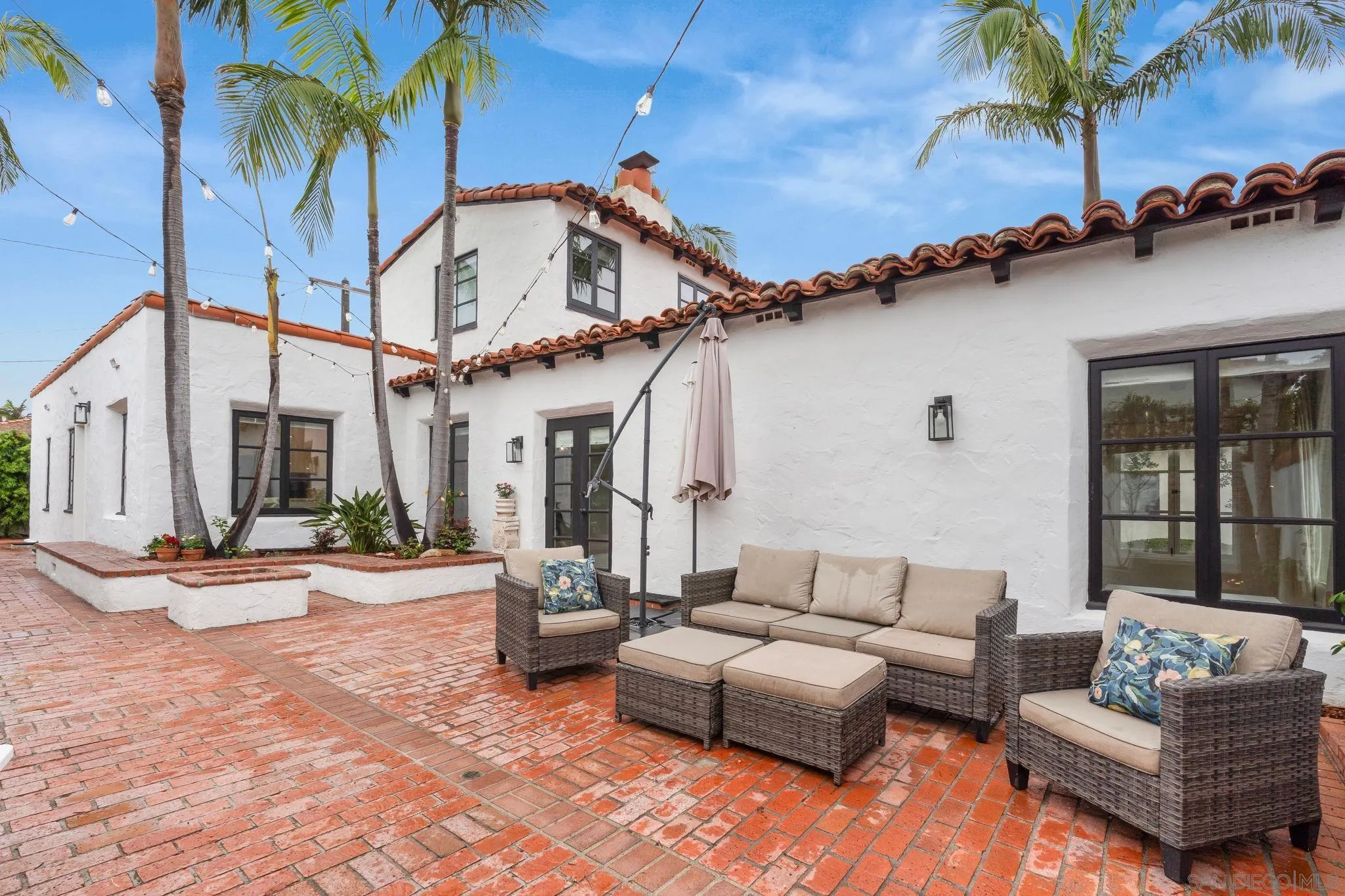 https://cdn.realtyfeed.com/cdn/127/260003525/fba17f5e088d98a8365099b84d462f81.webp