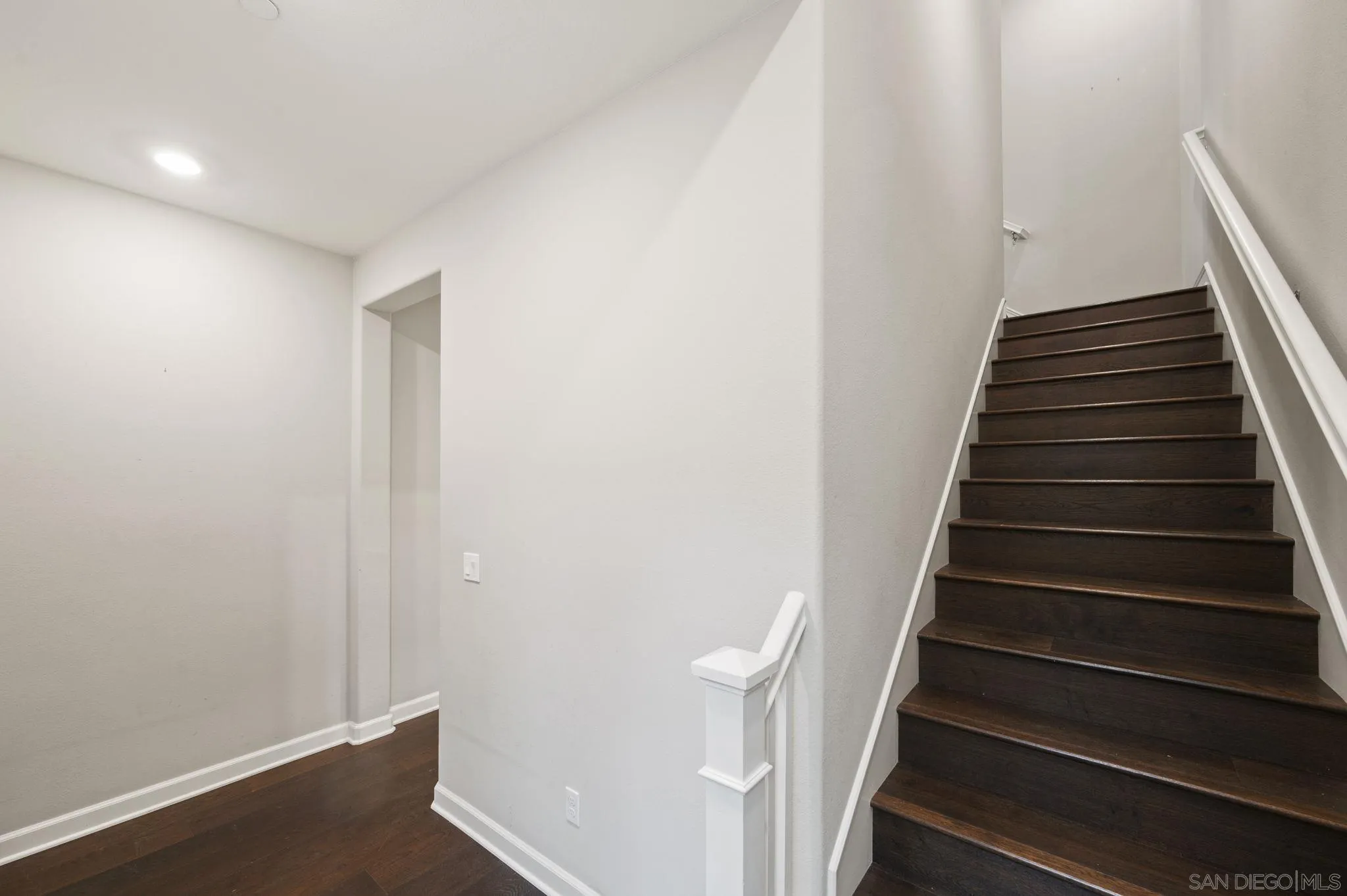 Photo #5: 260003528 Listing: Photo #5