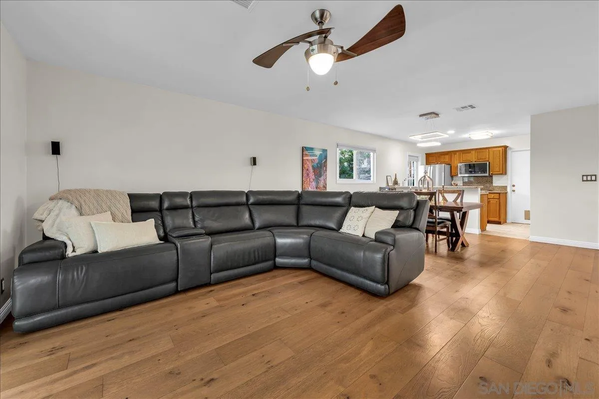 https://cdn.realtyfeed.com/cdn/127/260003532/94e1525c378c1d061d8569214bb53fd2.webp