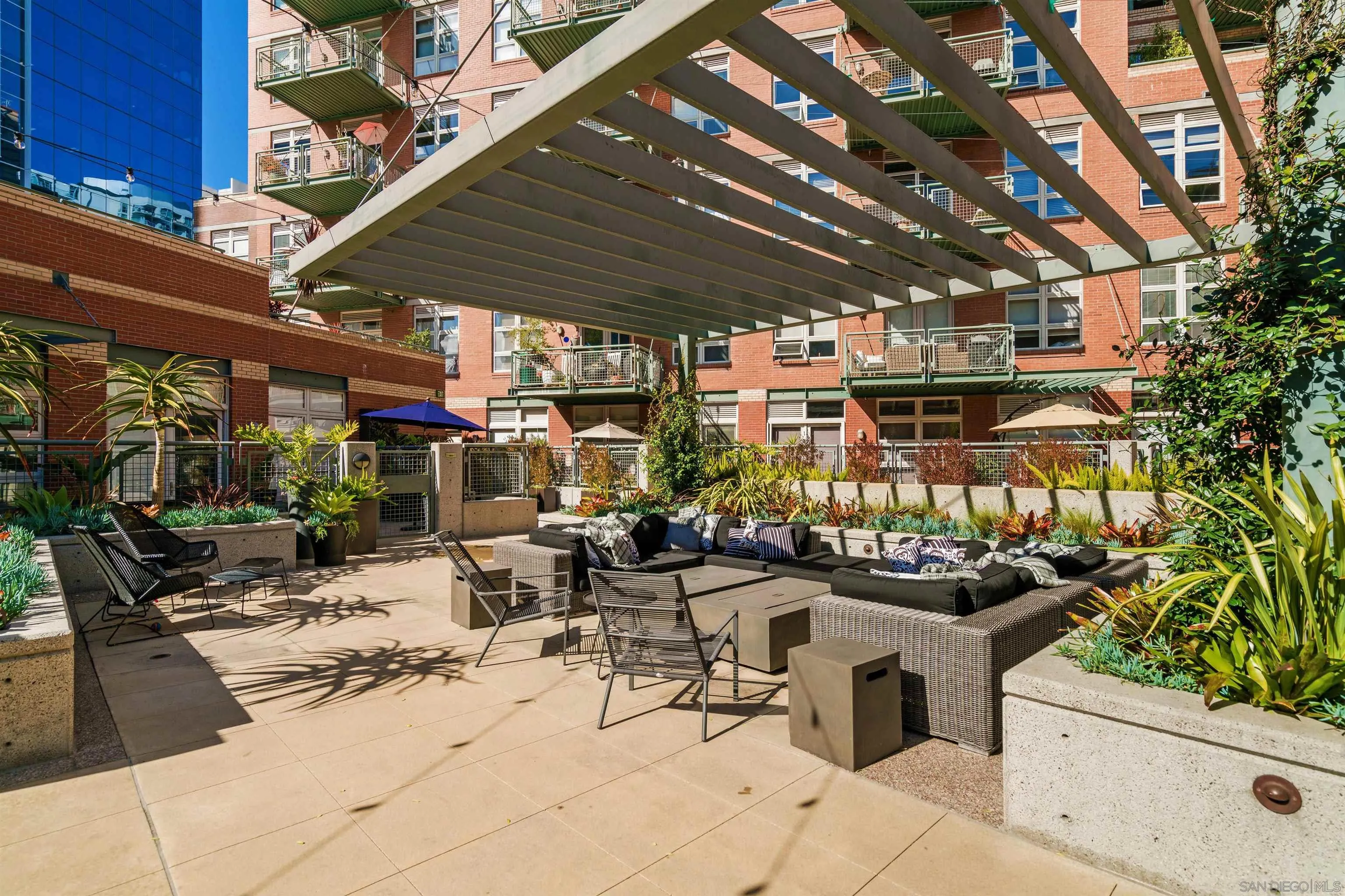 Photo #38: 260003533 Listing: Photo #38