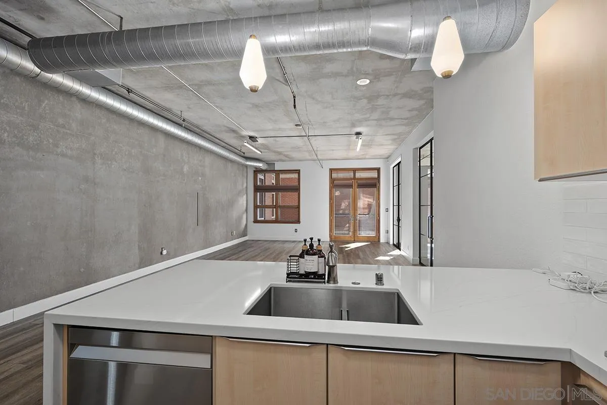 Photo #14: 260003533 Listing: Photo #14