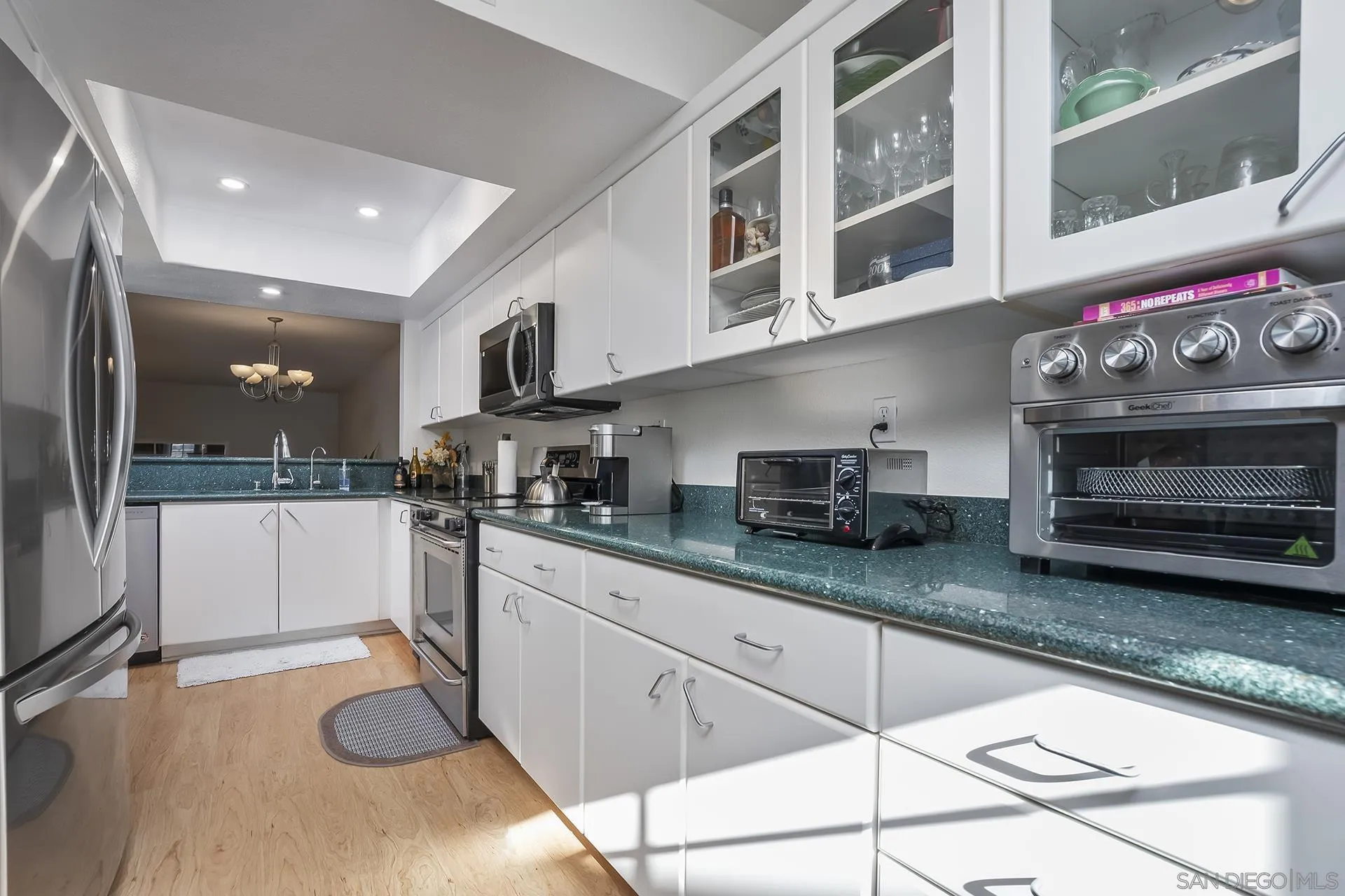 https://cdn.realtyfeed.com/cdn/127/260003537/af51504927fb10f60527a284d3228f7f.webp