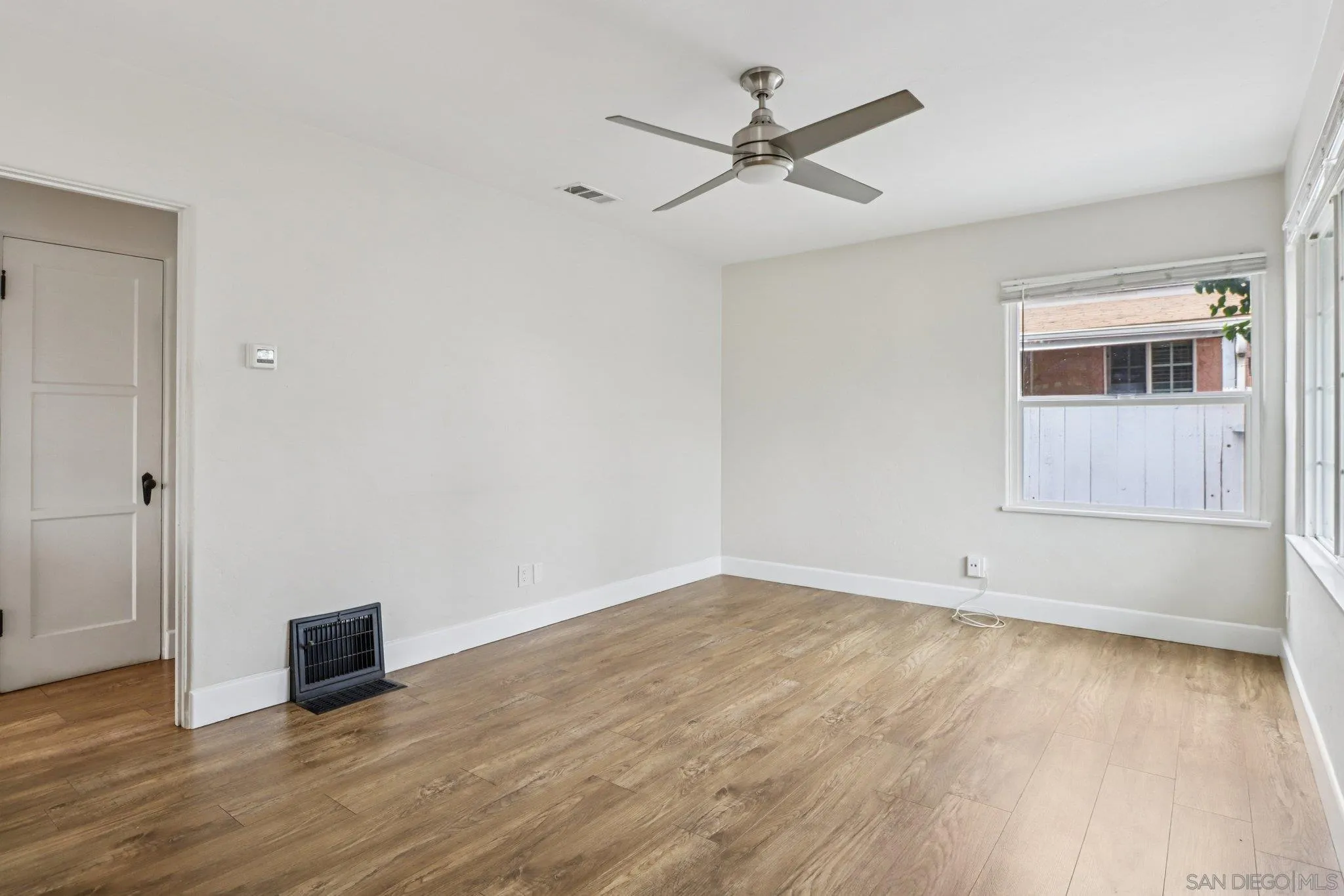 https://cdn.realtyfeed.com/cdn/127/260003538/0f94234e9892262342925e3fa54d85dc.webp