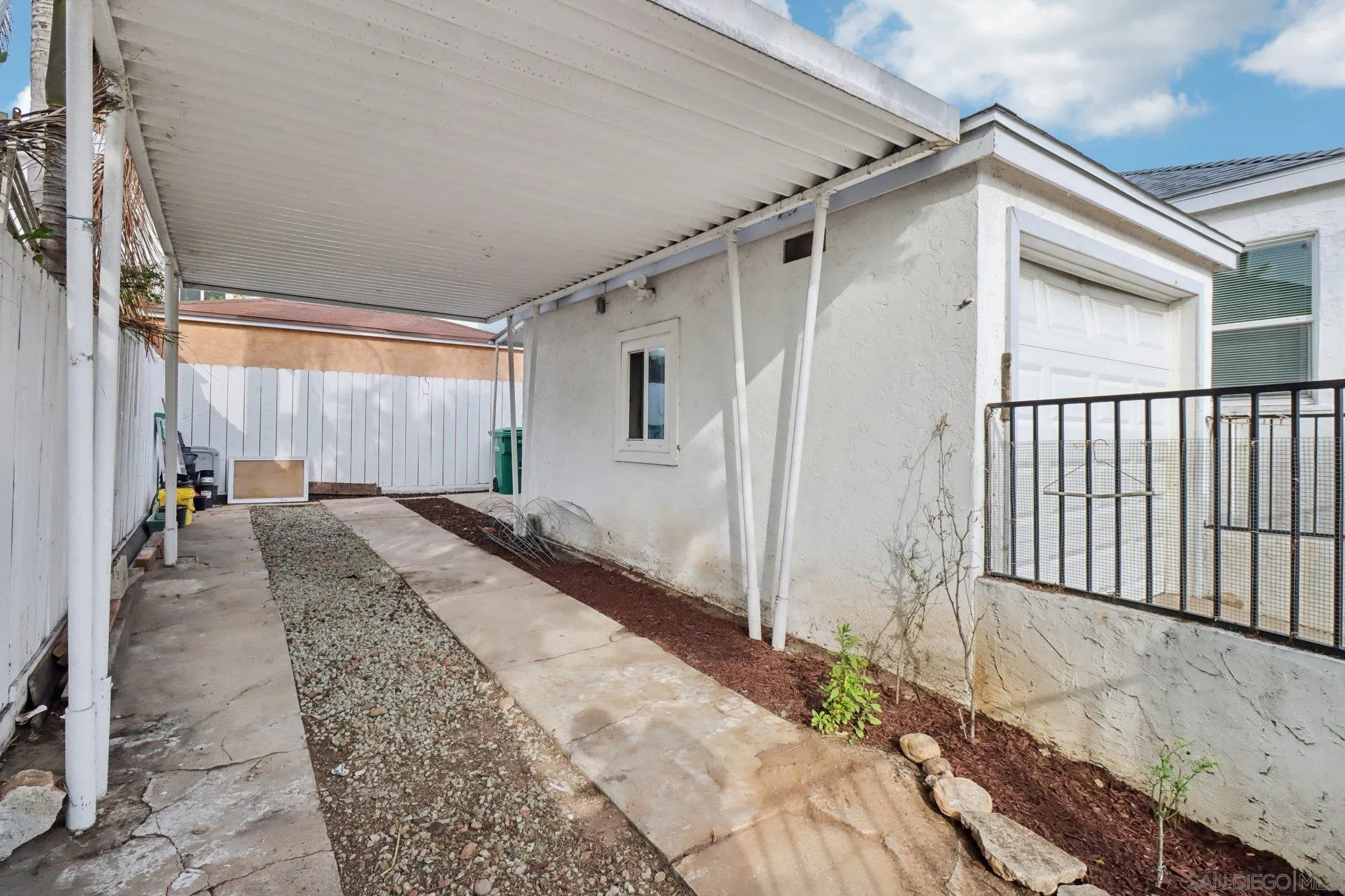 https://cdn.realtyfeed.com/cdn/127/260003538/39c098c25eb1c6912f71cd9dcfd44a4c.webp