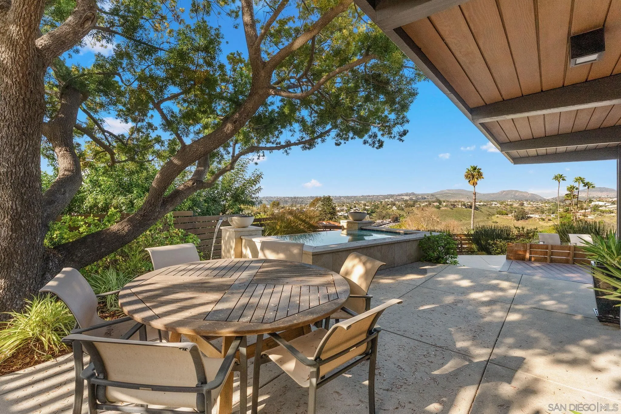 https://cdn.realtyfeed.com/cdn/127/260003540/0f68589668b6f80ce5ca490879274f1a.webp