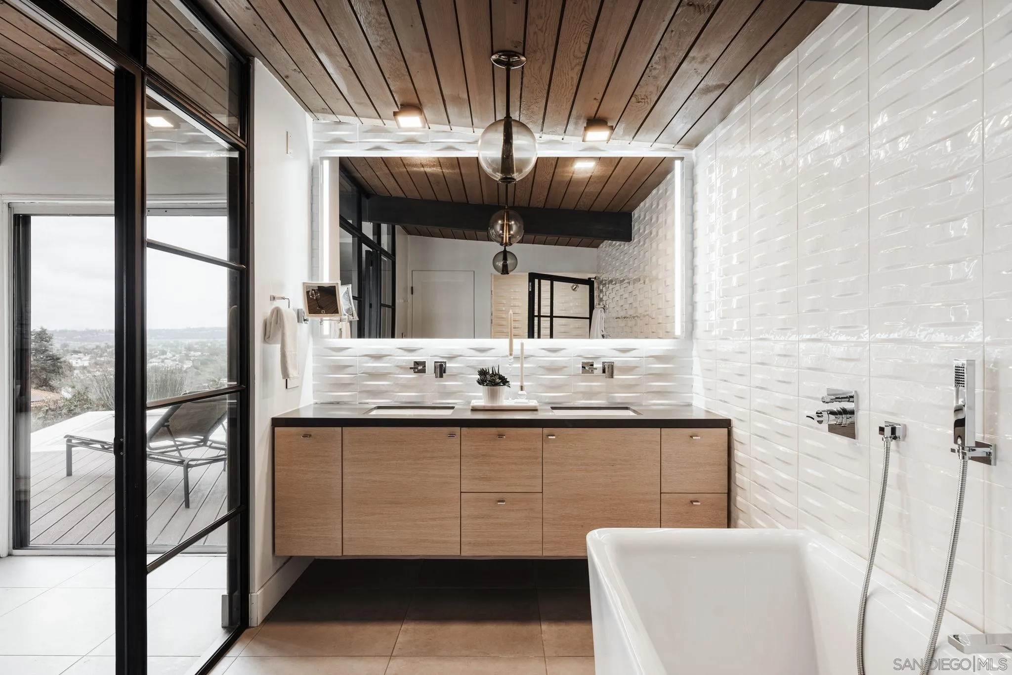 https://cdn.realtyfeed.com/cdn/127/260003540/3c564660307cac325a7e3fd4c5fe789b.webp