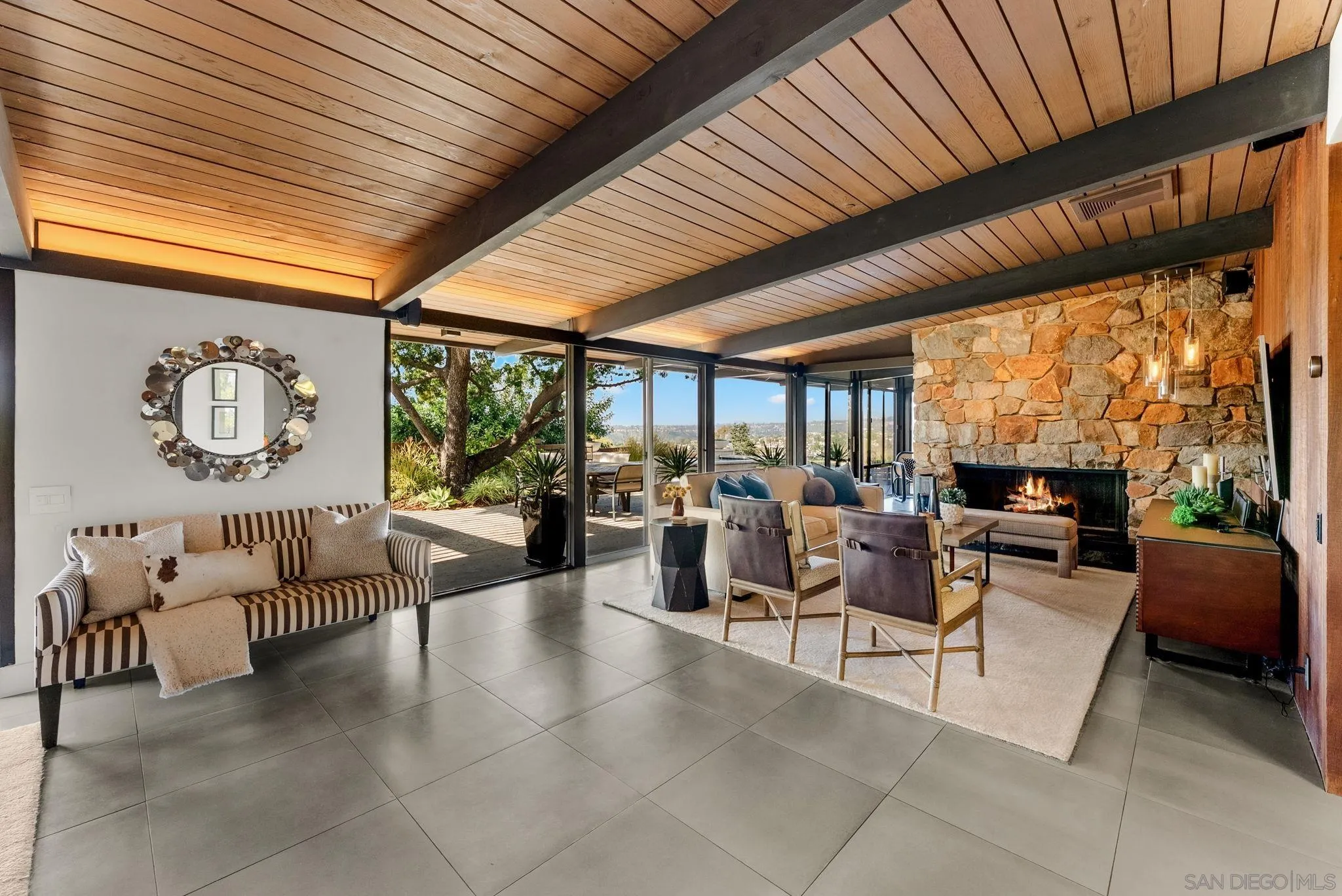 https://cdn.realtyfeed.com/cdn/127/260003540/690dd3e0c4f4c1cc1c42e5e689049ee9.webp