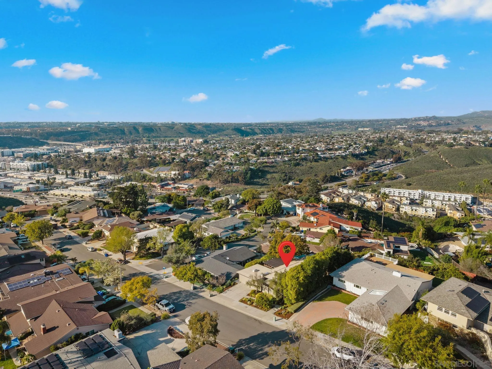 https://cdn.realtyfeed.com/cdn/127/260003540/9c384eeee05378746825ef5500598167.webp