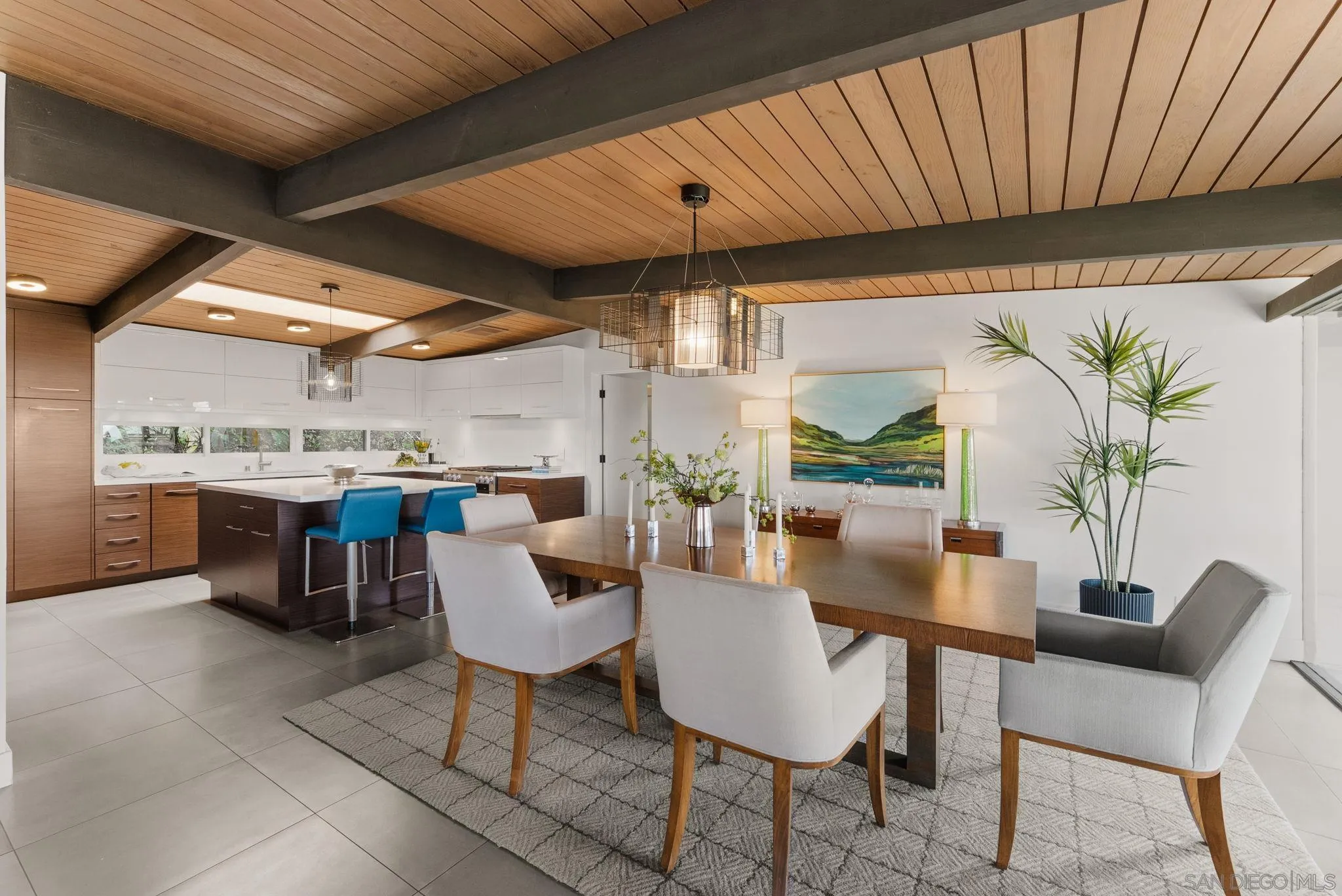 https://cdn.realtyfeed.com/cdn/127/260003540/b5f148e51a8c23c81742be04c5040d5c.webp