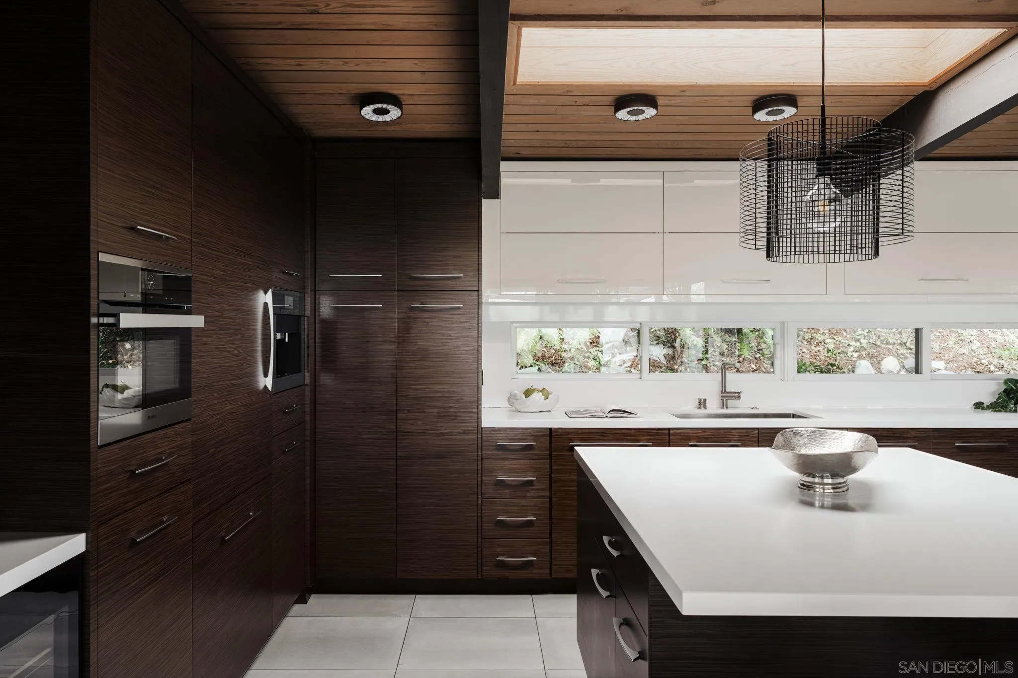 https://cdn.realtyfeed.com/cdn/127/260003540/eab0b1194ac21225121852cba7c71637.webp
