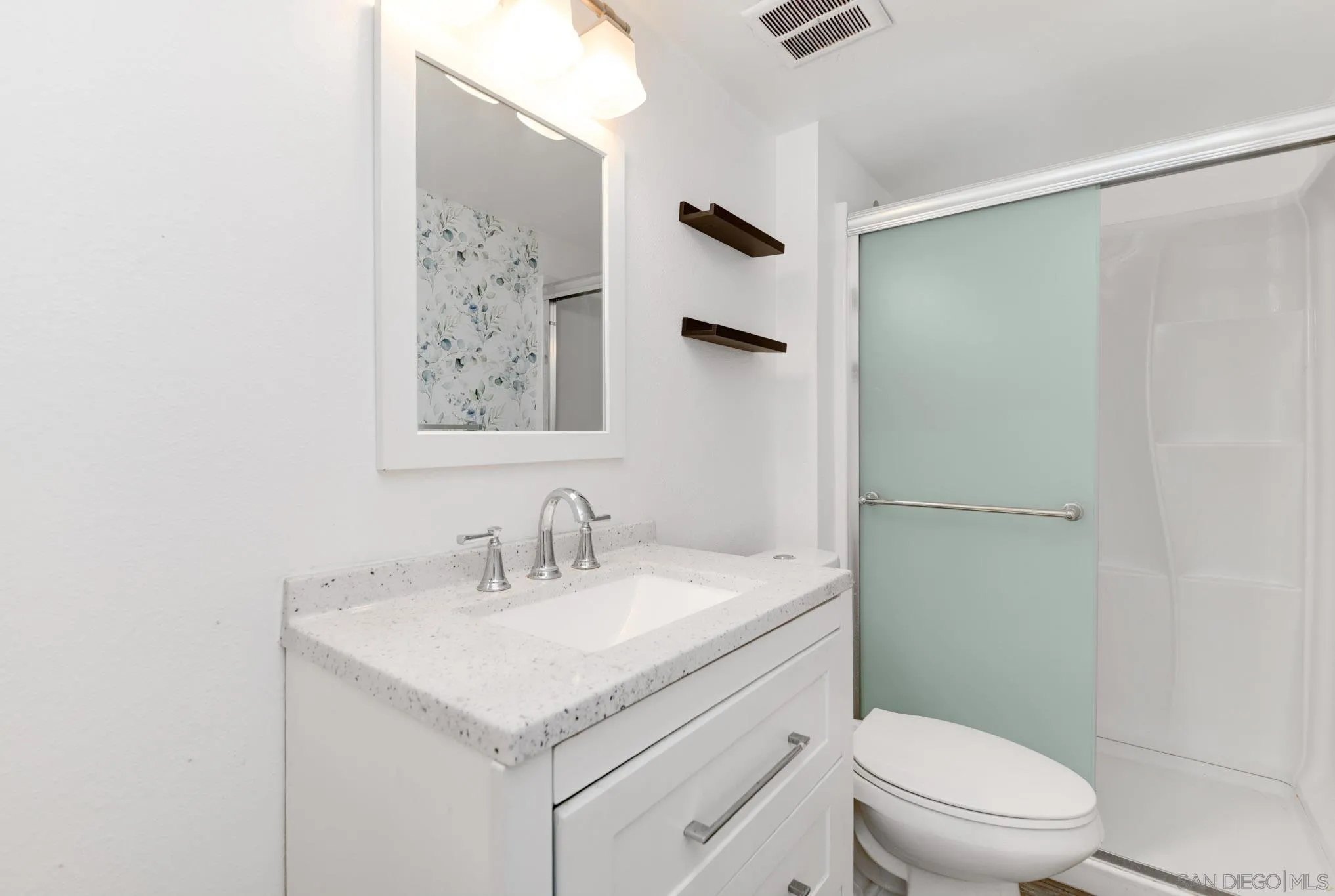https://cdn.realtyfeed.com/cdn/127/260003542/11b5b513d20c09716b93bb505e5c2abe.webp