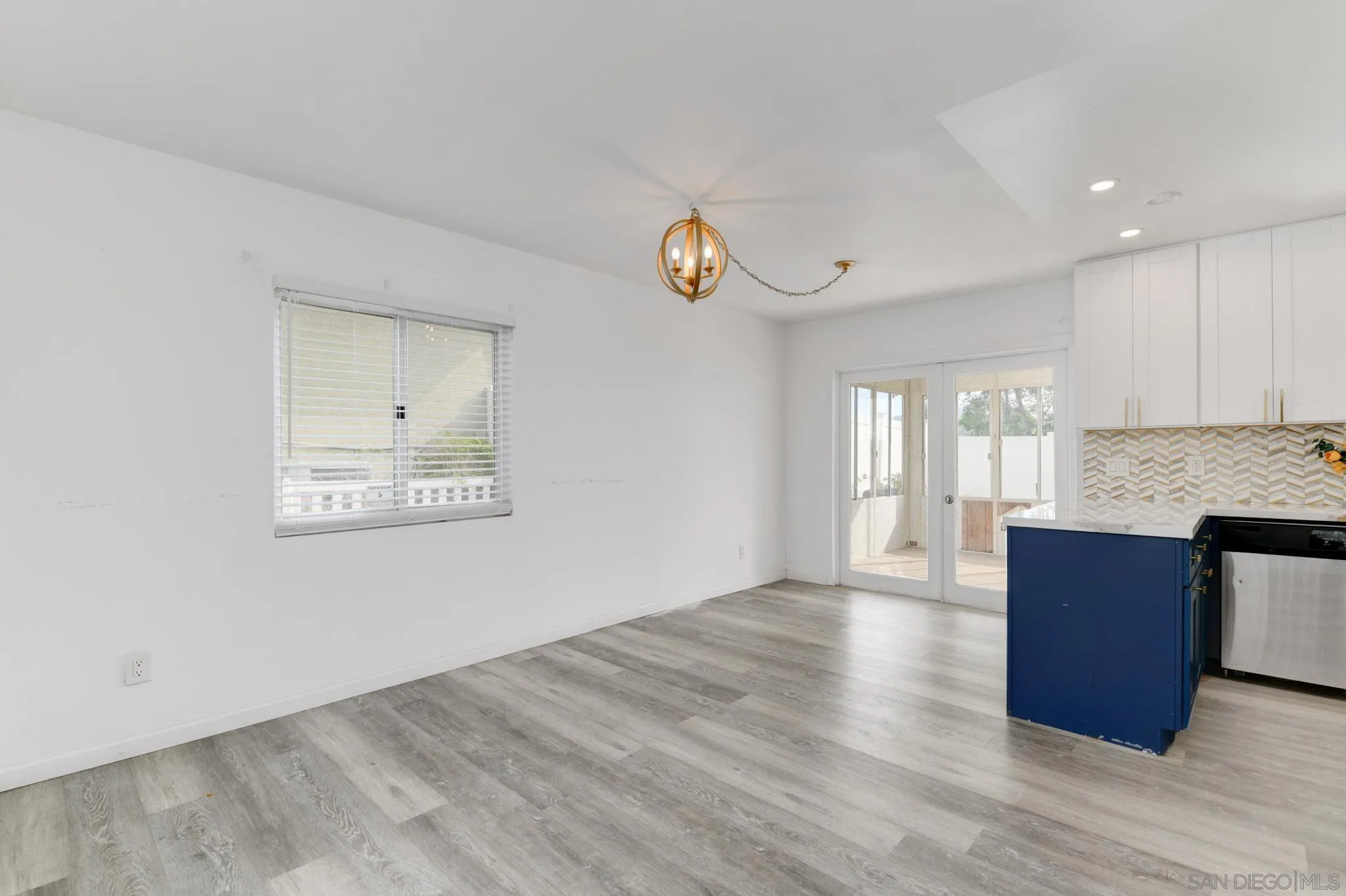 https://cdn.realtyfeed.com/cdn/127/260003542/2ce2857ed673c79376b4a27a5975831f.webp
