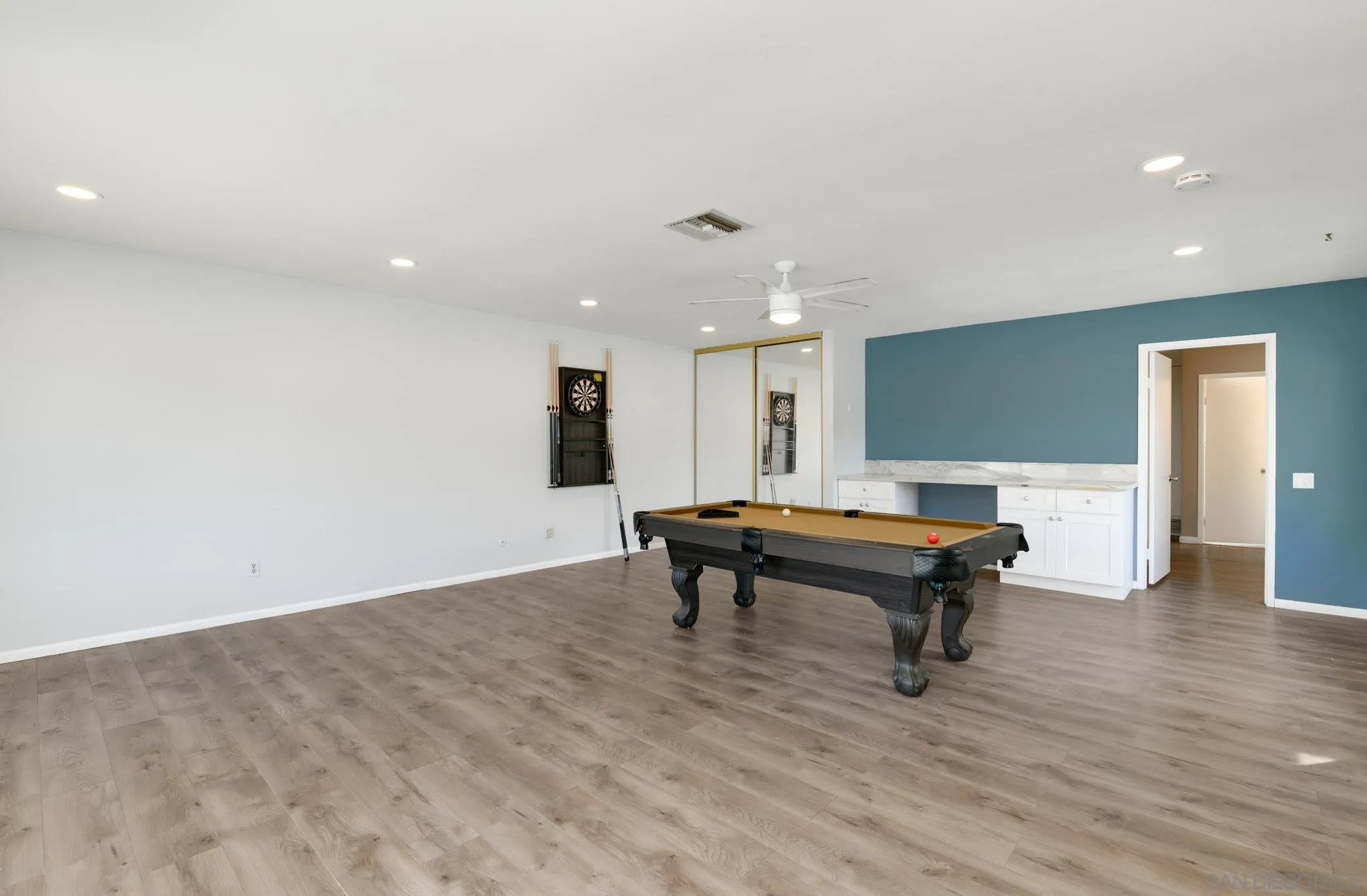 https://cdn.realtyfeed.com/cdn/127/260003542/5572474527fc1aee2568c0fa4cf06a8b.webp