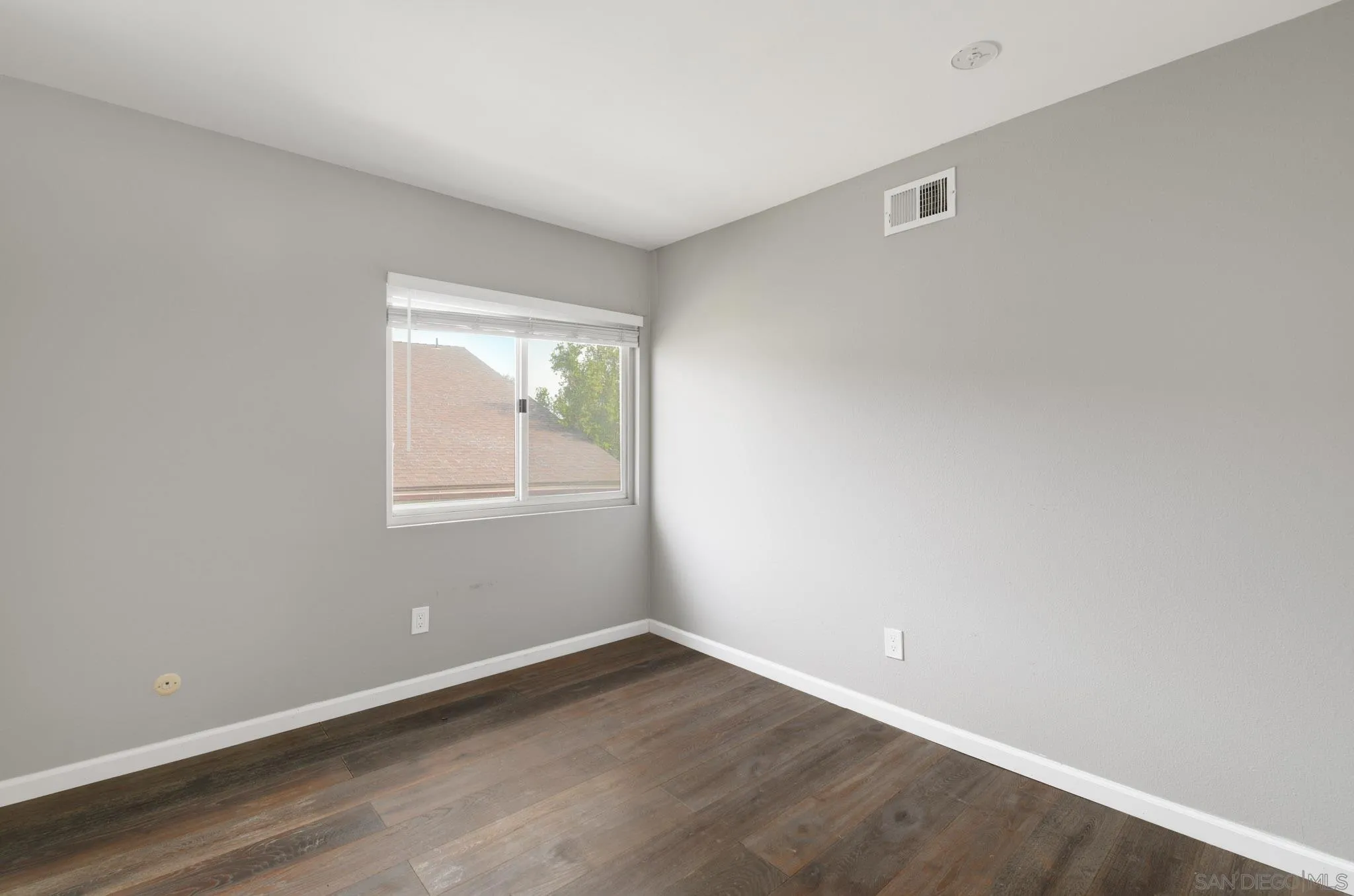 https://cdn.realtyfeed.com/cdn/127/260003542/8b80d719188e4c9c978b6df15f839f00.webp