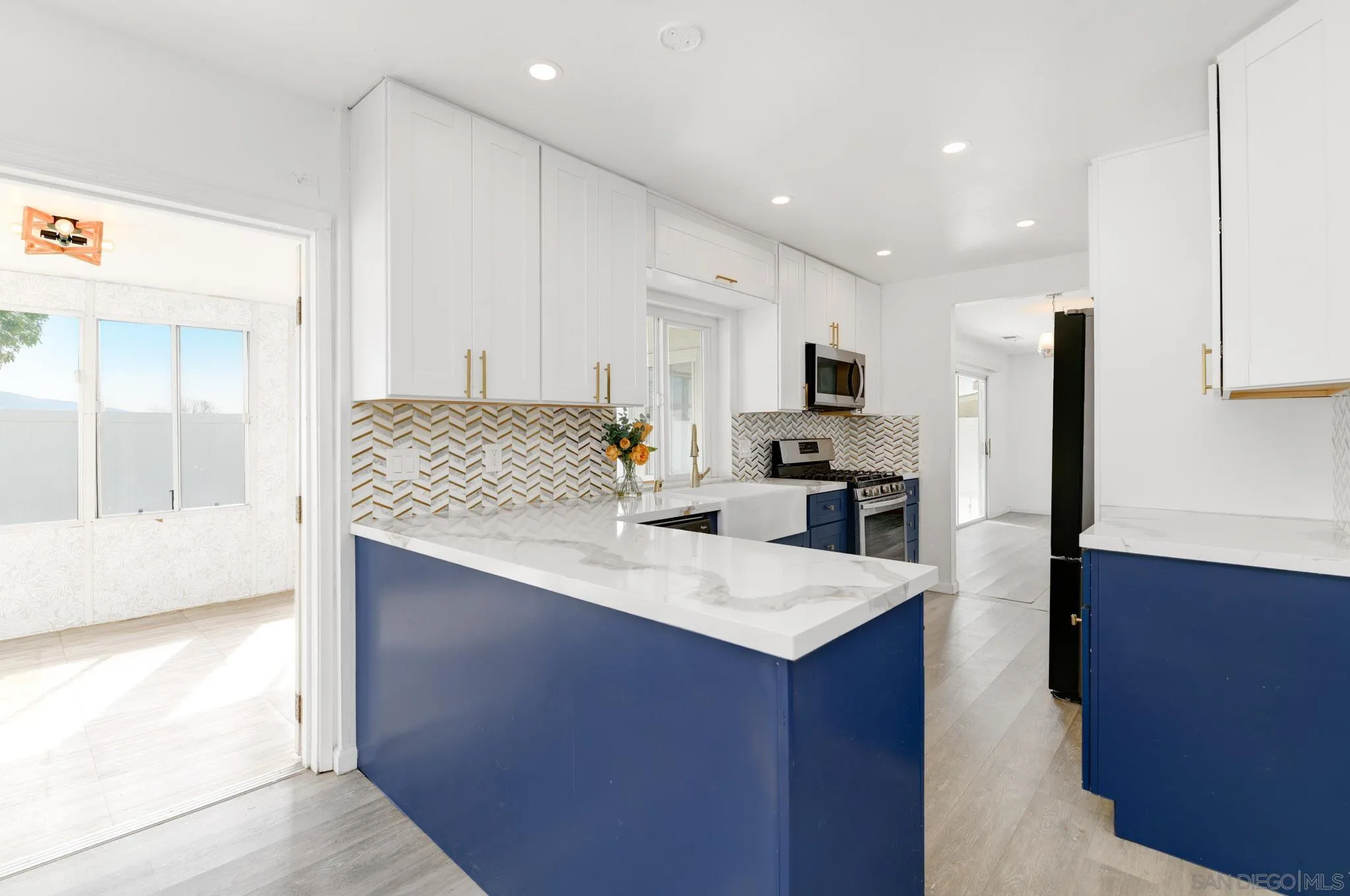 https://cdn.realtyfeed.com/cdn/127/260003542/fe4d9762e5868db5223d6b41724a7061.webp
