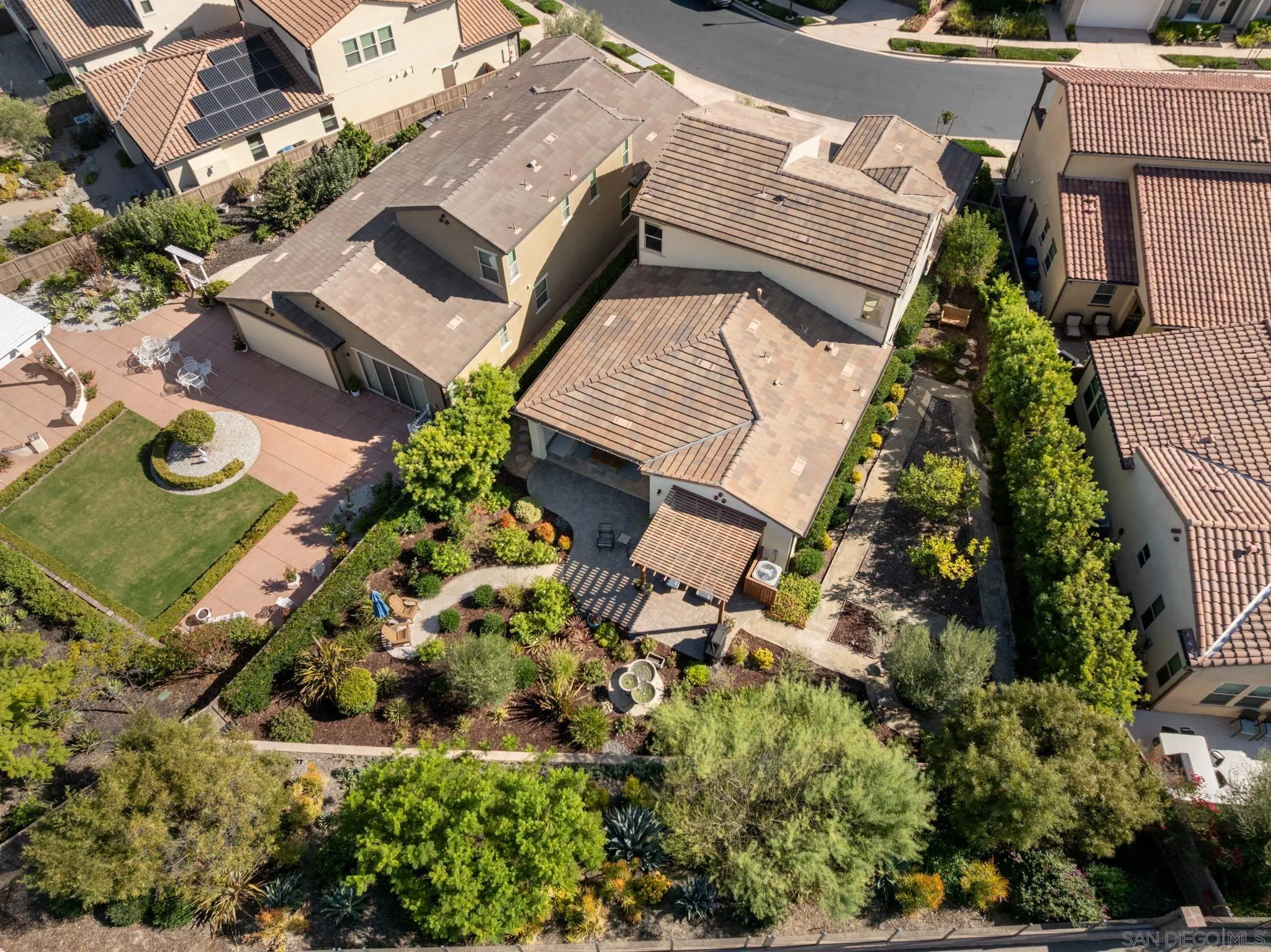 https://cdn.realtyfeed.com/cdn/127/260003550/5c06edd681b654143d3e35b012f6412d.webp