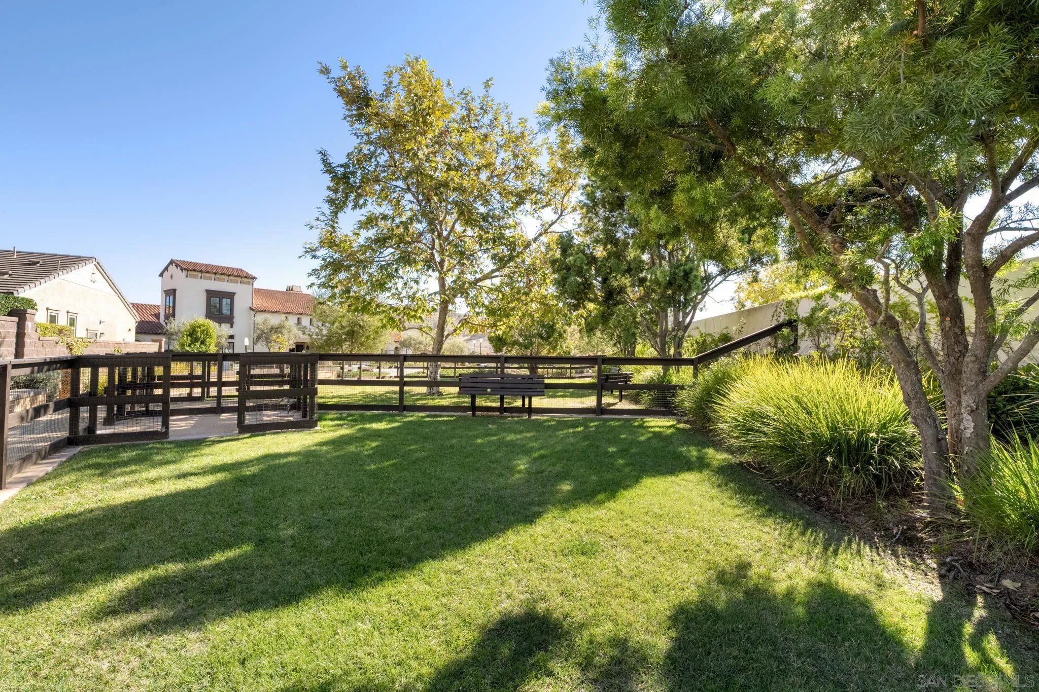 https://cdn.realtyfeed.com/cdn/127/260003550/b9f1ca96d7d0bc6c7dce7c6c4306c050.webp