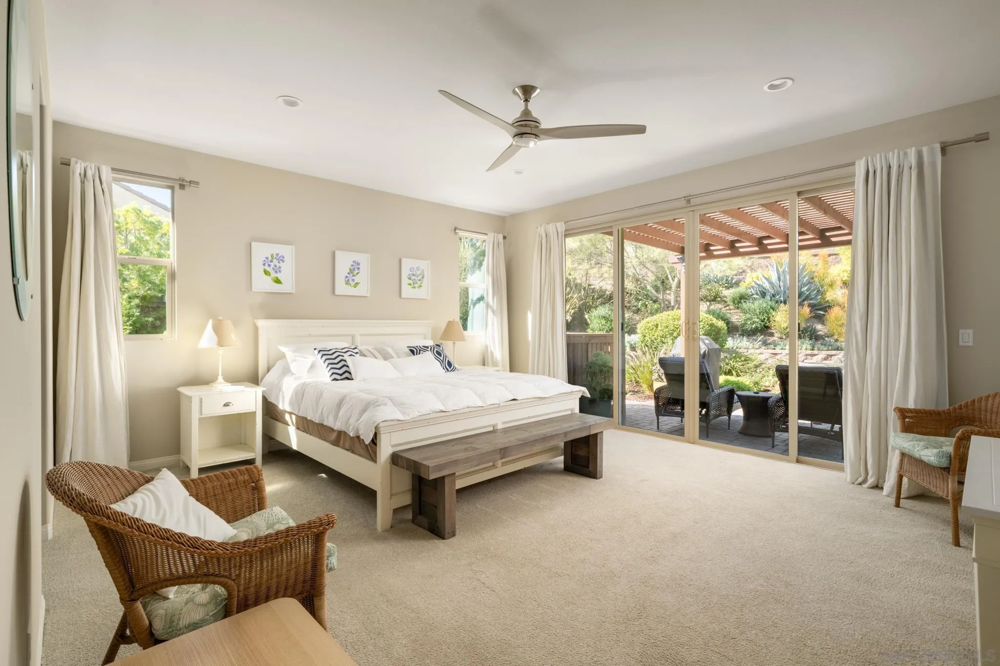 https://cdn.realtyfeed.com/cdn/127/260003550/bf6a1be23bfaf2859355f388b783ea5a.webp