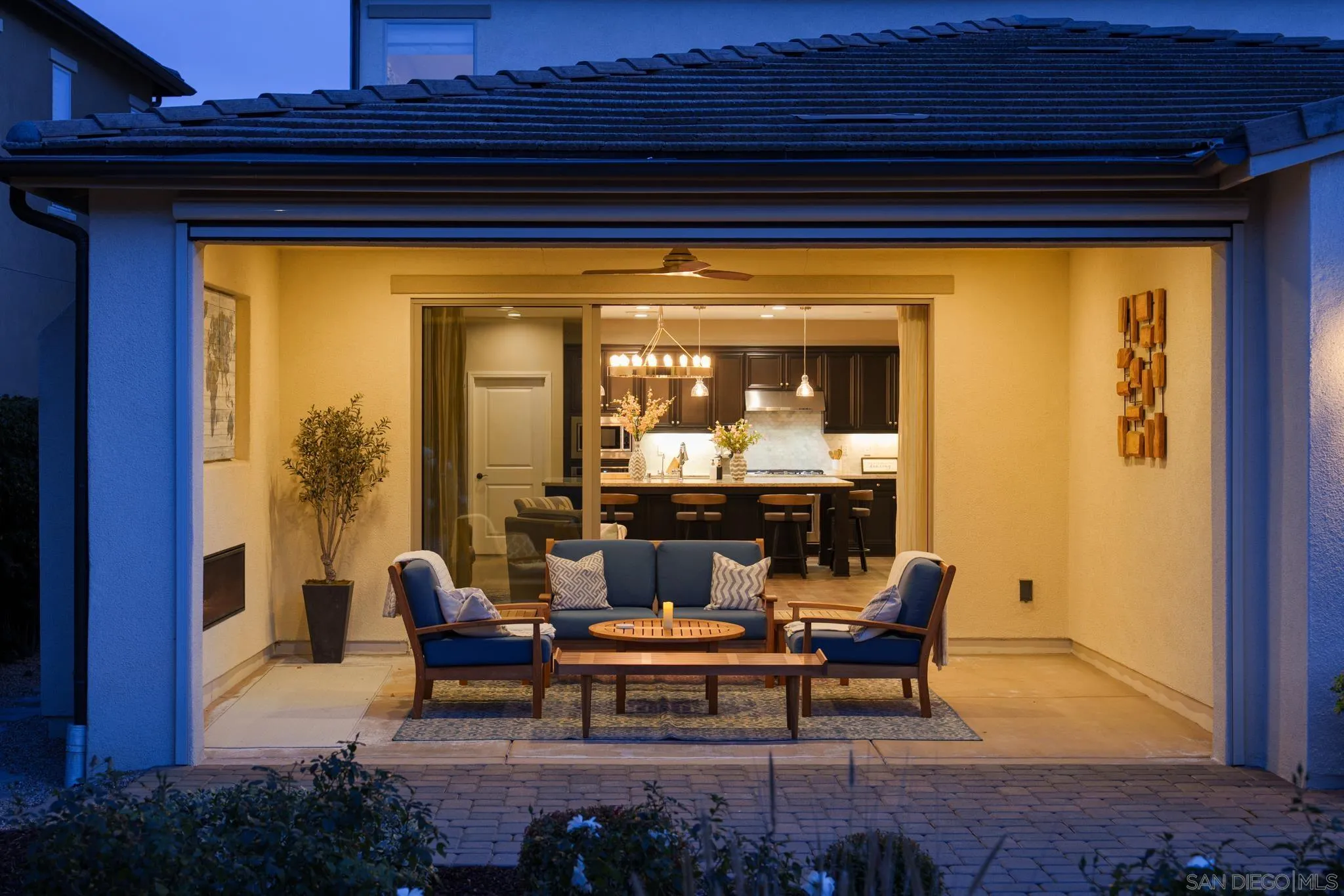 https://cdn.realtyfeed.com/cdn/127/260003550/ea081148c1552aa70cf1f9c18d2e8314.webp
