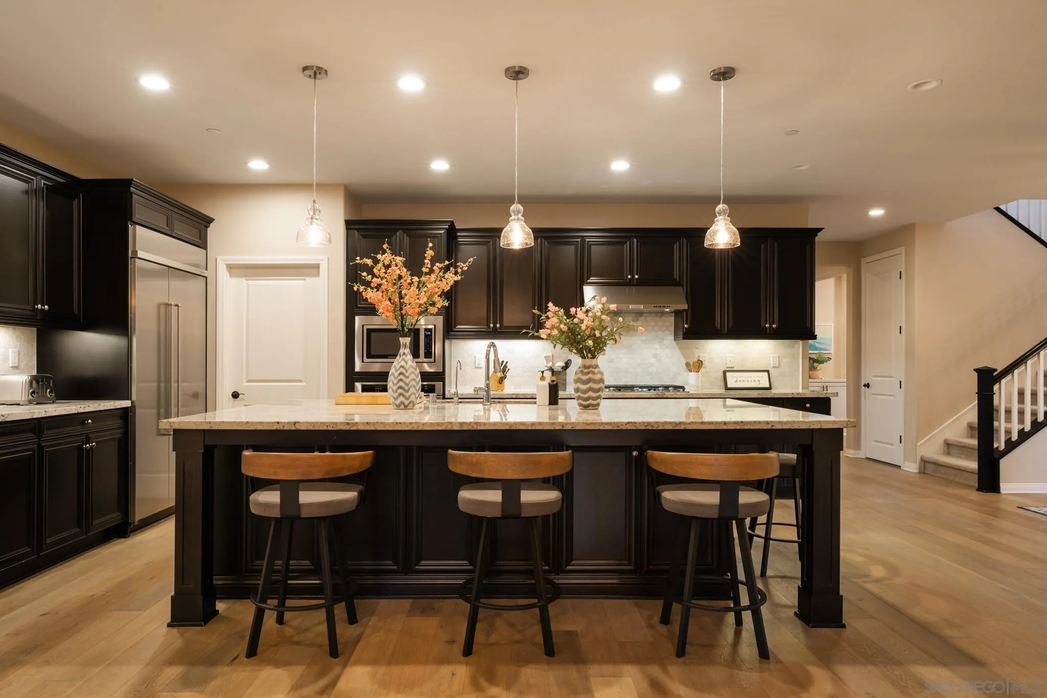https://cdn.realtyfeed.com/cdn/127/260003550/edbe5e48d2f450ccf2b7a62278f1e94e.webp