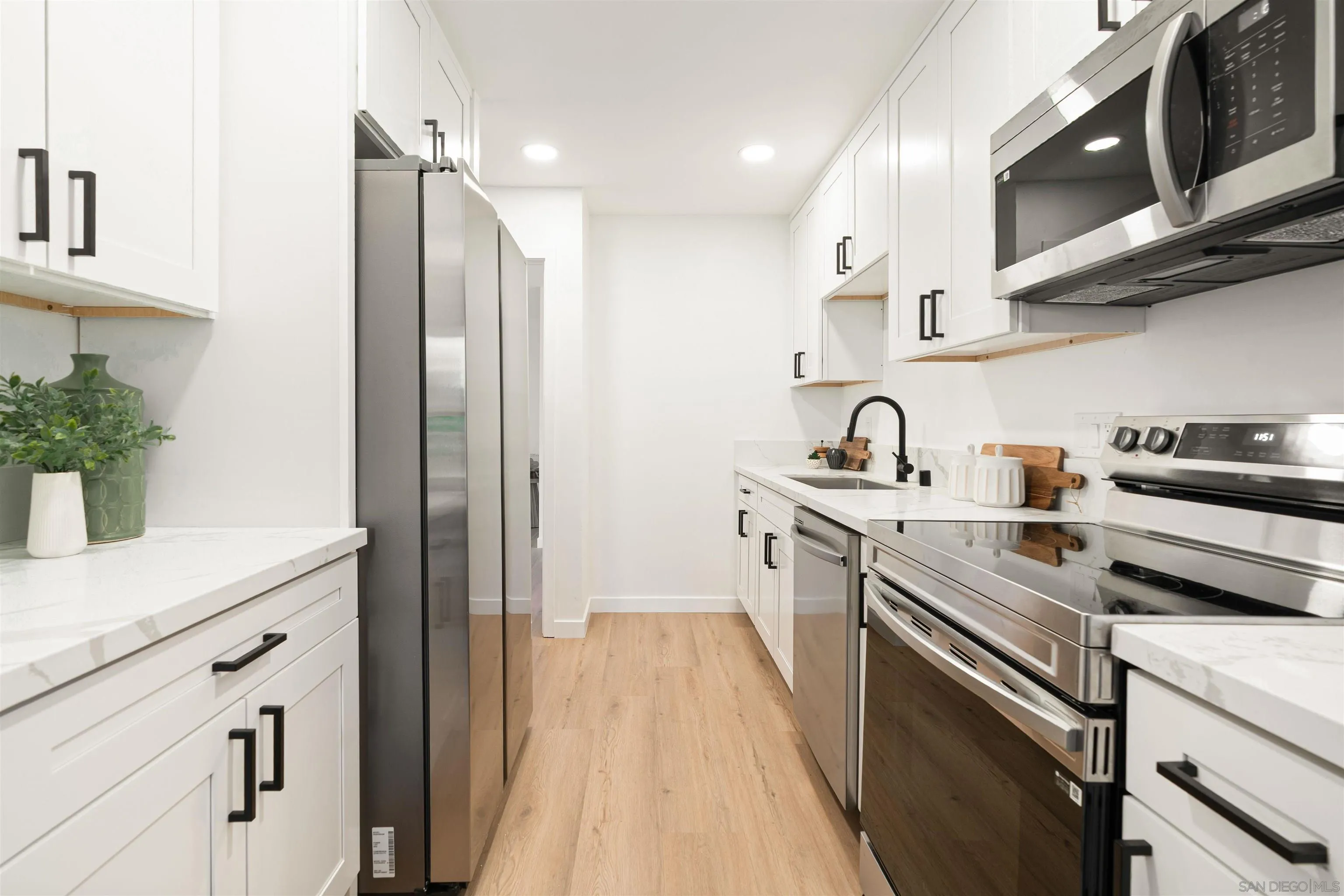 Photo #14: 260003553 Listing: Photo #14