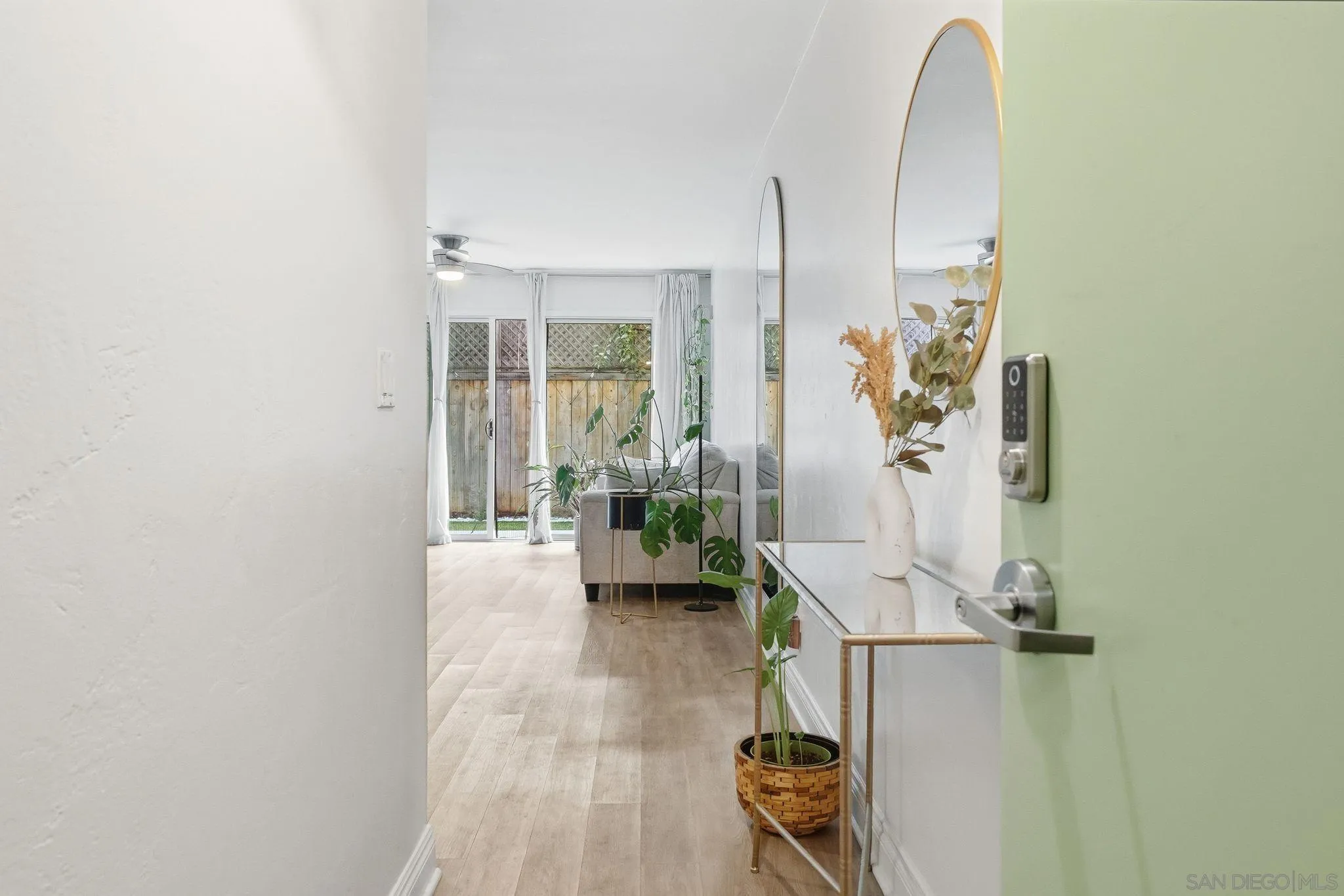 Photo #4: 260003554 Listing: Photo #4