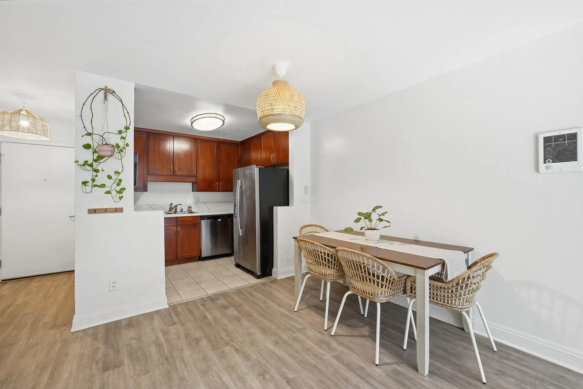 Photo #7: 260003554 Listing: Photo #7