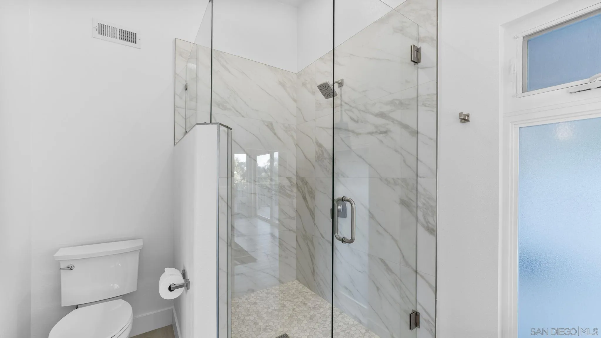 https://cdn.realtyfeed.com/cdn/127/260003558/33d60945553e03917de071b0684f87b0.webp