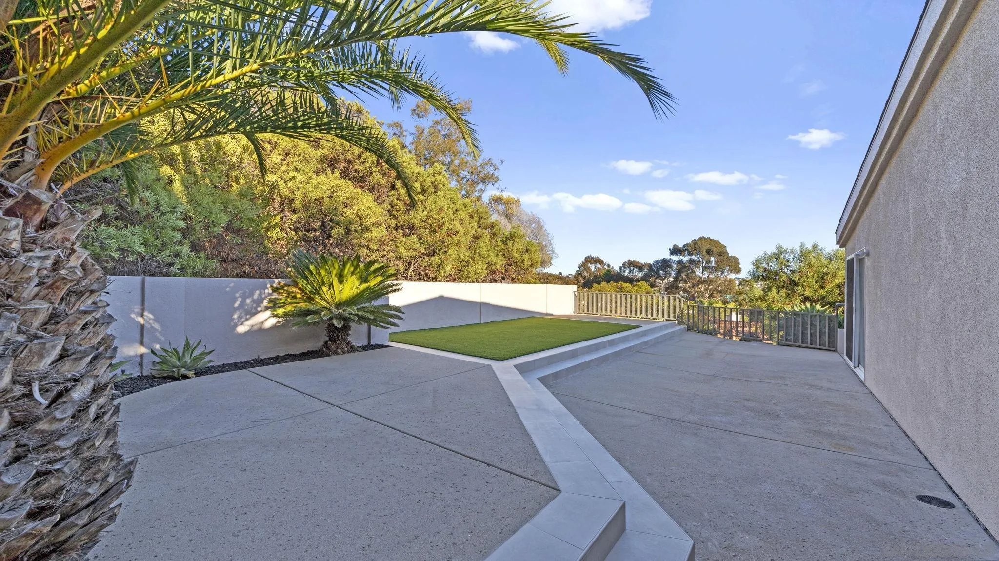 https://cdn.realtyfeed.com/cdn/127/260003558/5ed30351e2e95580b7568dd847b472f7.webp