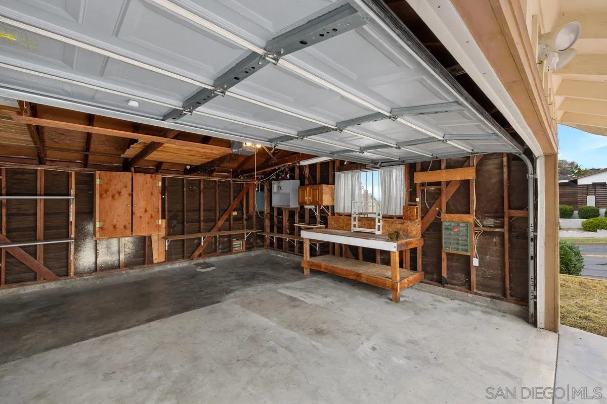 https://cdn.realtyfeed.com/cdn/127/260003565/76978928c38dce6621704987fda1438a.webp