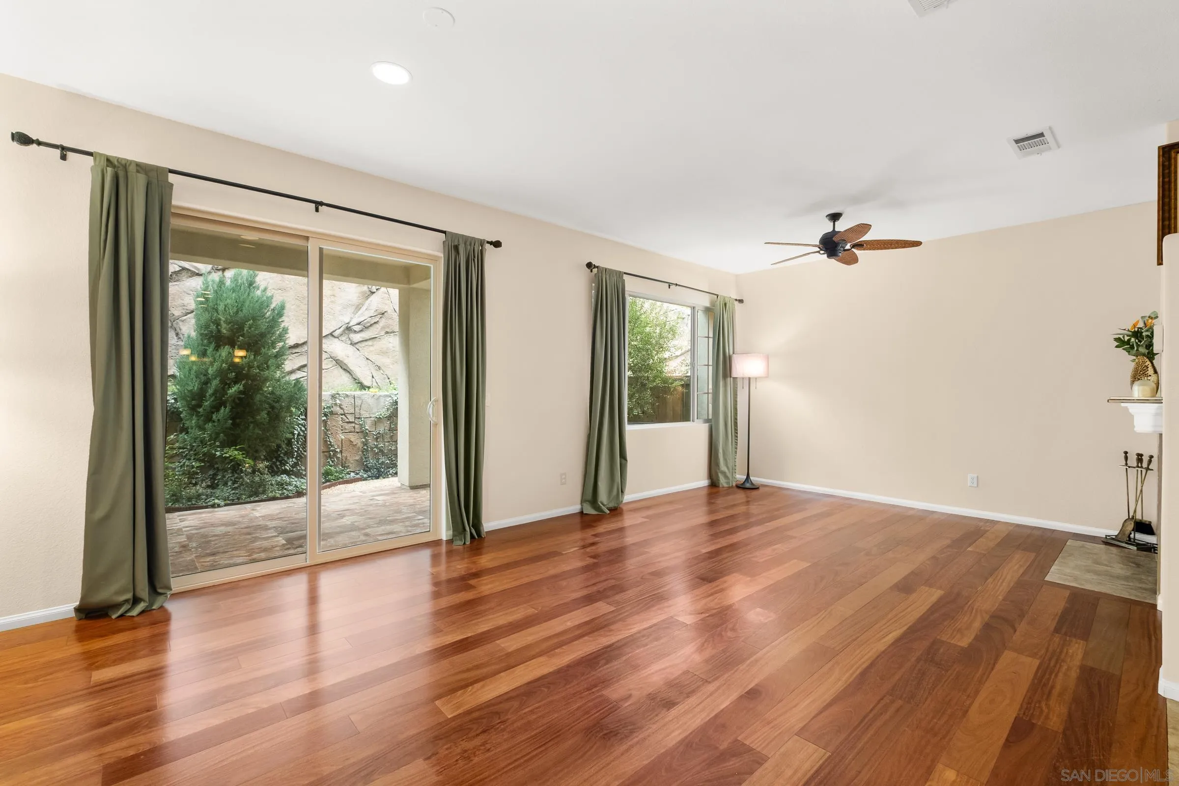 Photo #7: 260003567 Listing: Photo #7