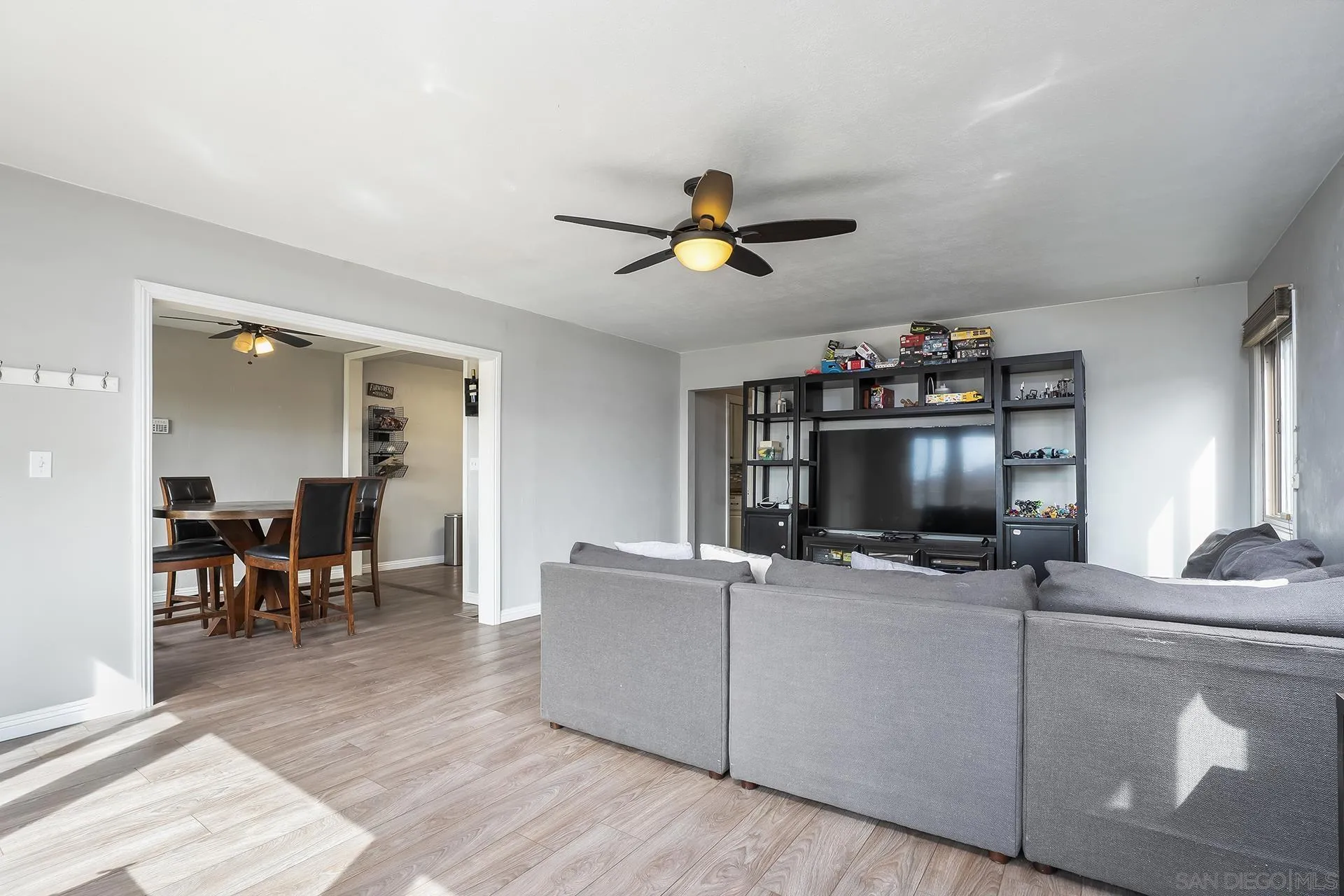https://cdn.realtyfeed.com/cdn/127/260003568/515a37479eb186cb9222b195e69e1e76.webp