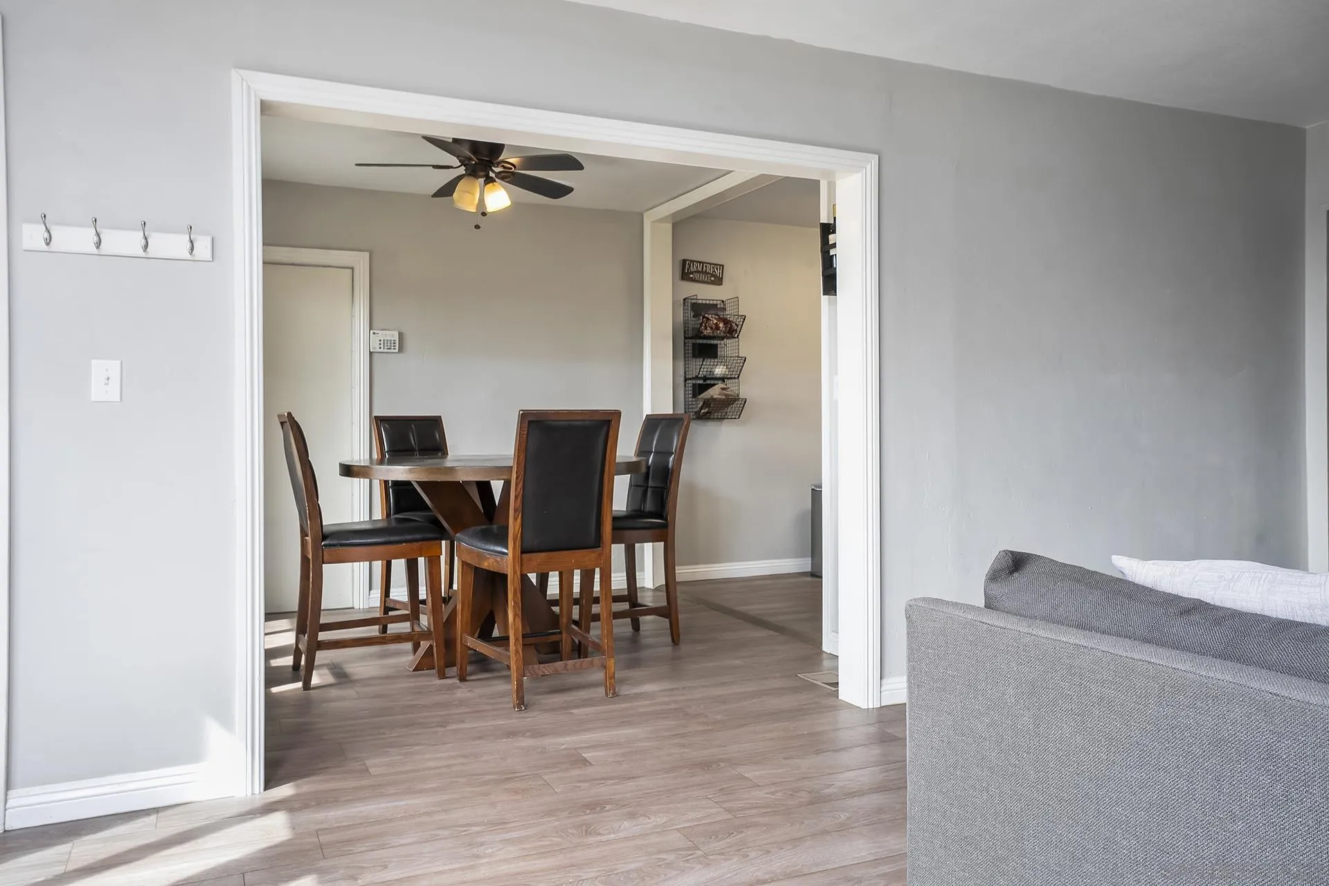 https://cdn.realtyfeed.com/cdn/127/260003568/fb81d1b5c0d64ad281523c17410b8719.webp