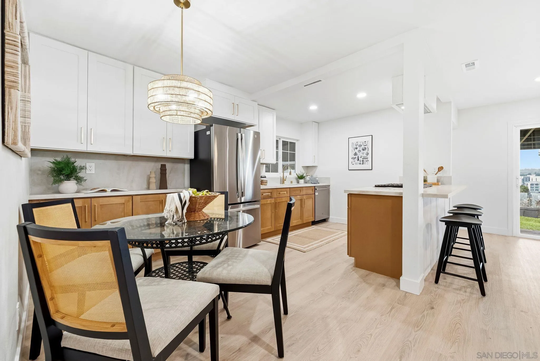 https://cdn.realtyfeed.com/cdn/127/260003569/5afc0749777b7ce2f7f980fab60d27b2.webp