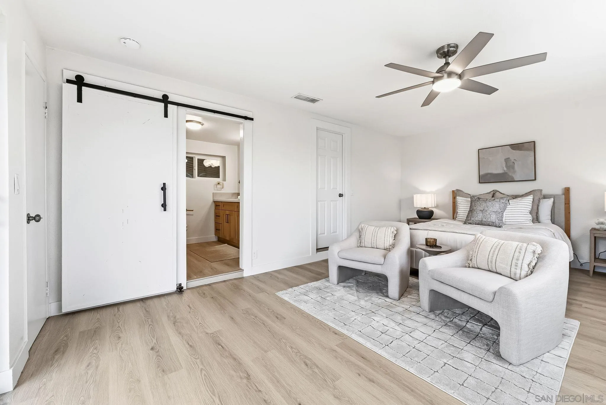https://cdn.realtyfeed.com/cdn/127/260003569/a4cc850a88977855bde1719a091699f0.webp