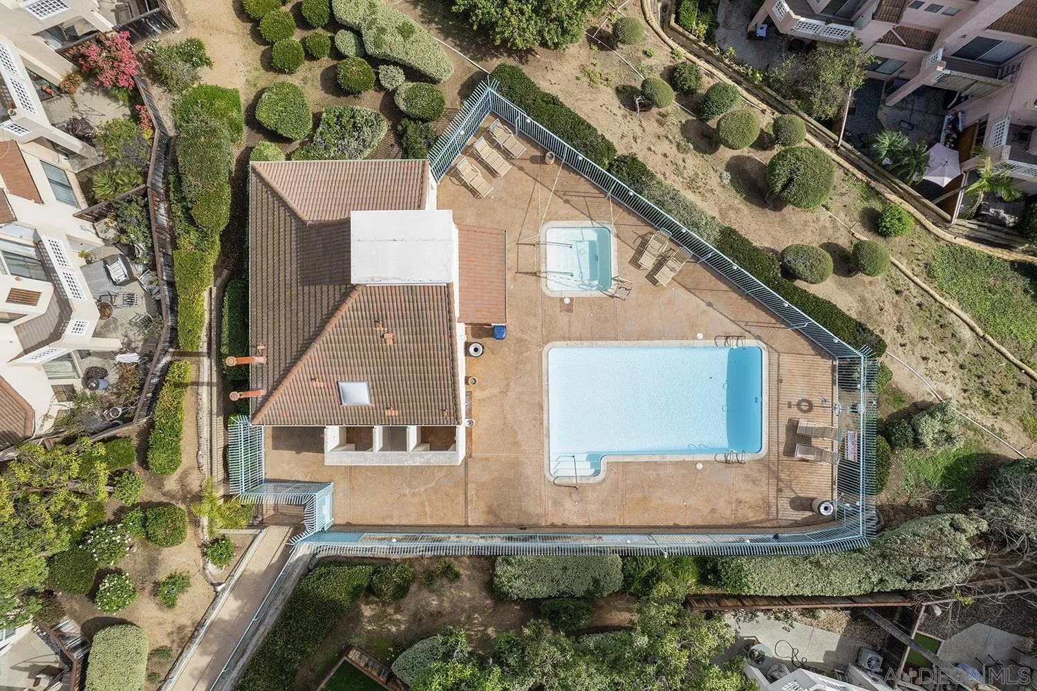 https://cdn.realtyfeed.com/cdn/127/260003578/42174c3b264677497df2c27145c86328.webp