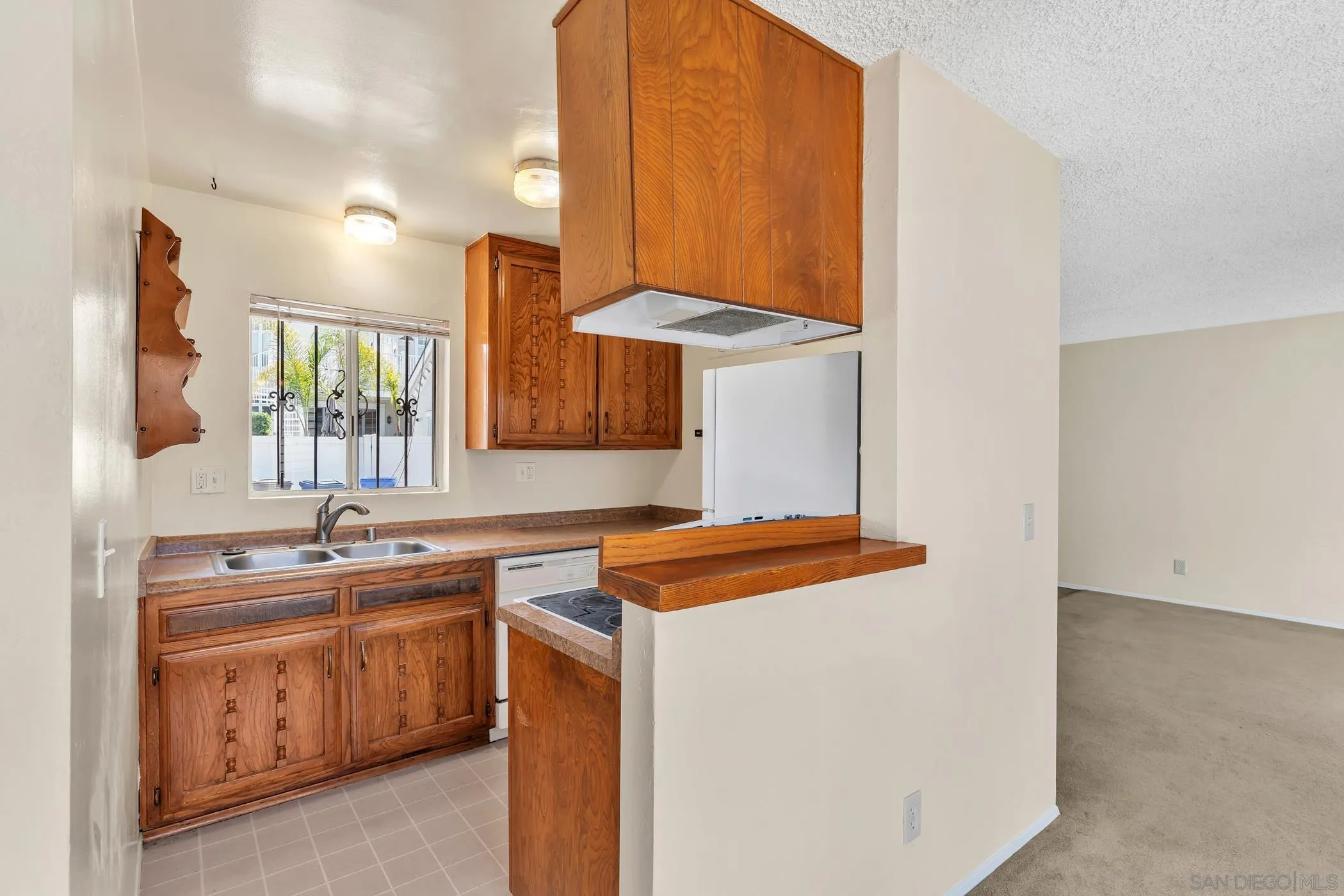 https://cdn.realtyfeed.com/cdn/127/260003579/41dccb32a5a5f98f0f6b10dad338f319.webp