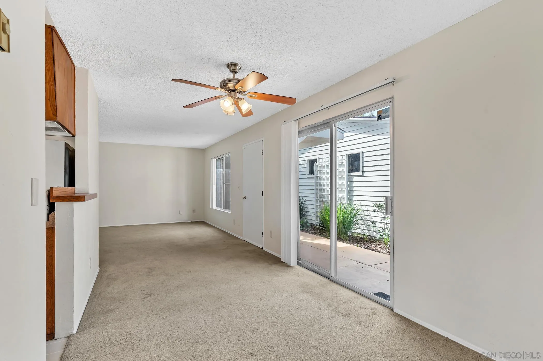 https://cdn.realtyfeed.com/cdn/127/260003579/5a77e05511f2a79b0784558fce3ad5b8.webp