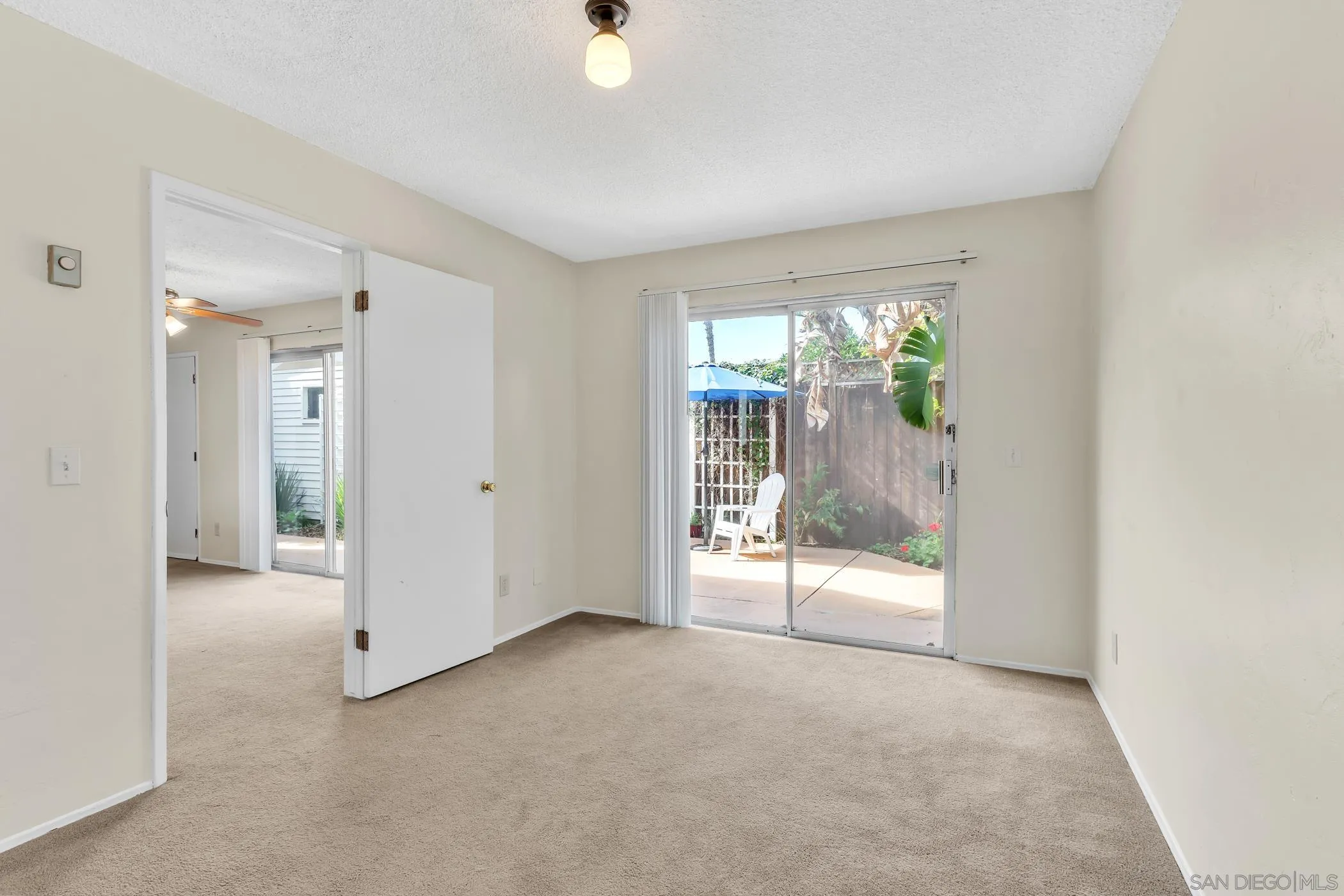 https://cdn.realtyfeed.com/cdn/127/260003579/e0578dcfab632893aab22f2564f29371.webp