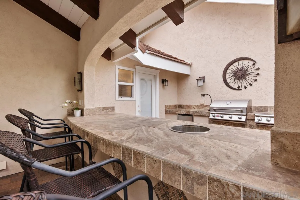 https://cdn.realtyfeed.com/cdn/127/260003581/fa72c20b12773984b253fb84b03baa36.webp