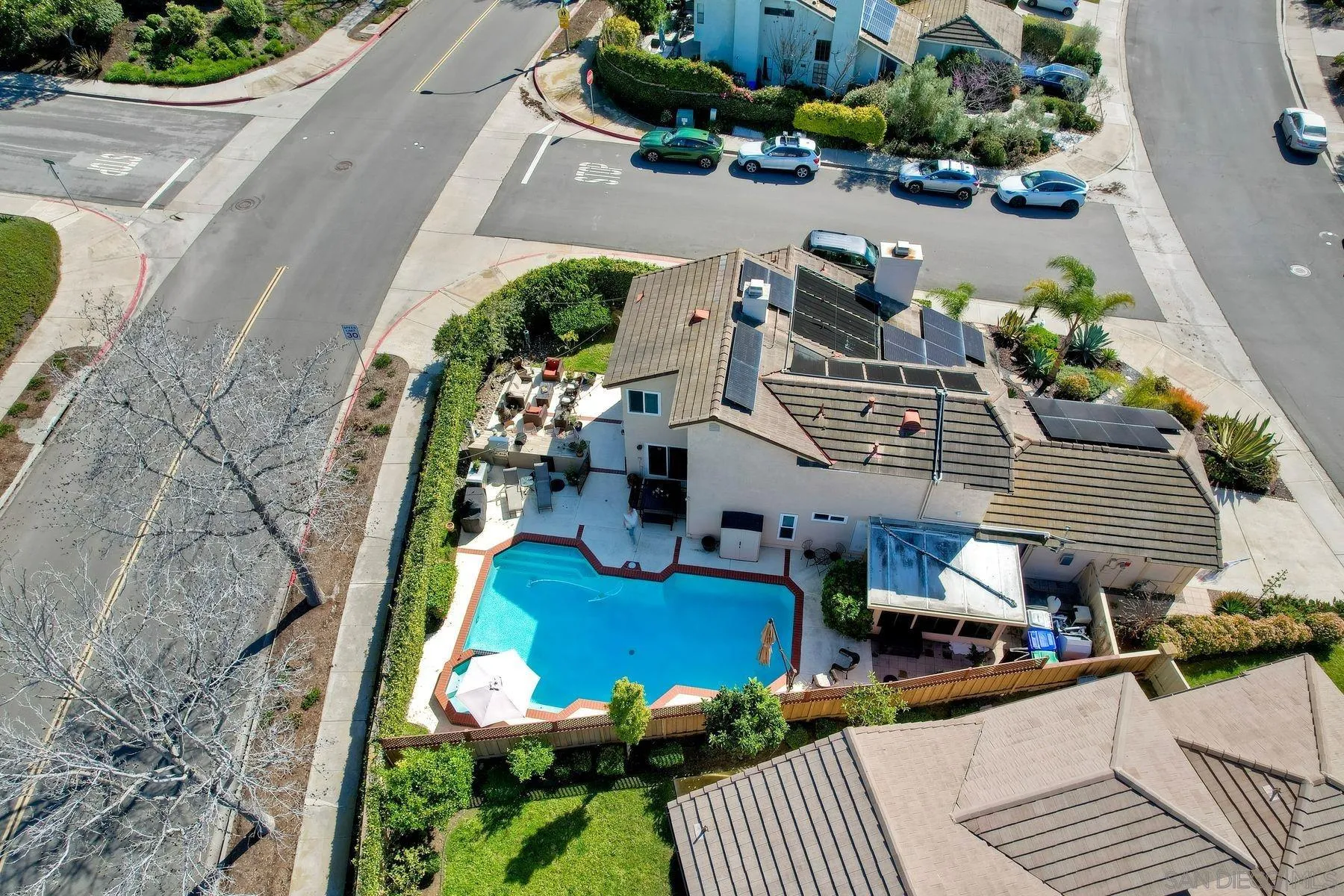 https://cdn.realtyfeed.com/cdn/127/260003582/3cdbf9cca6492e42ba210cf7c15a69fa.webp