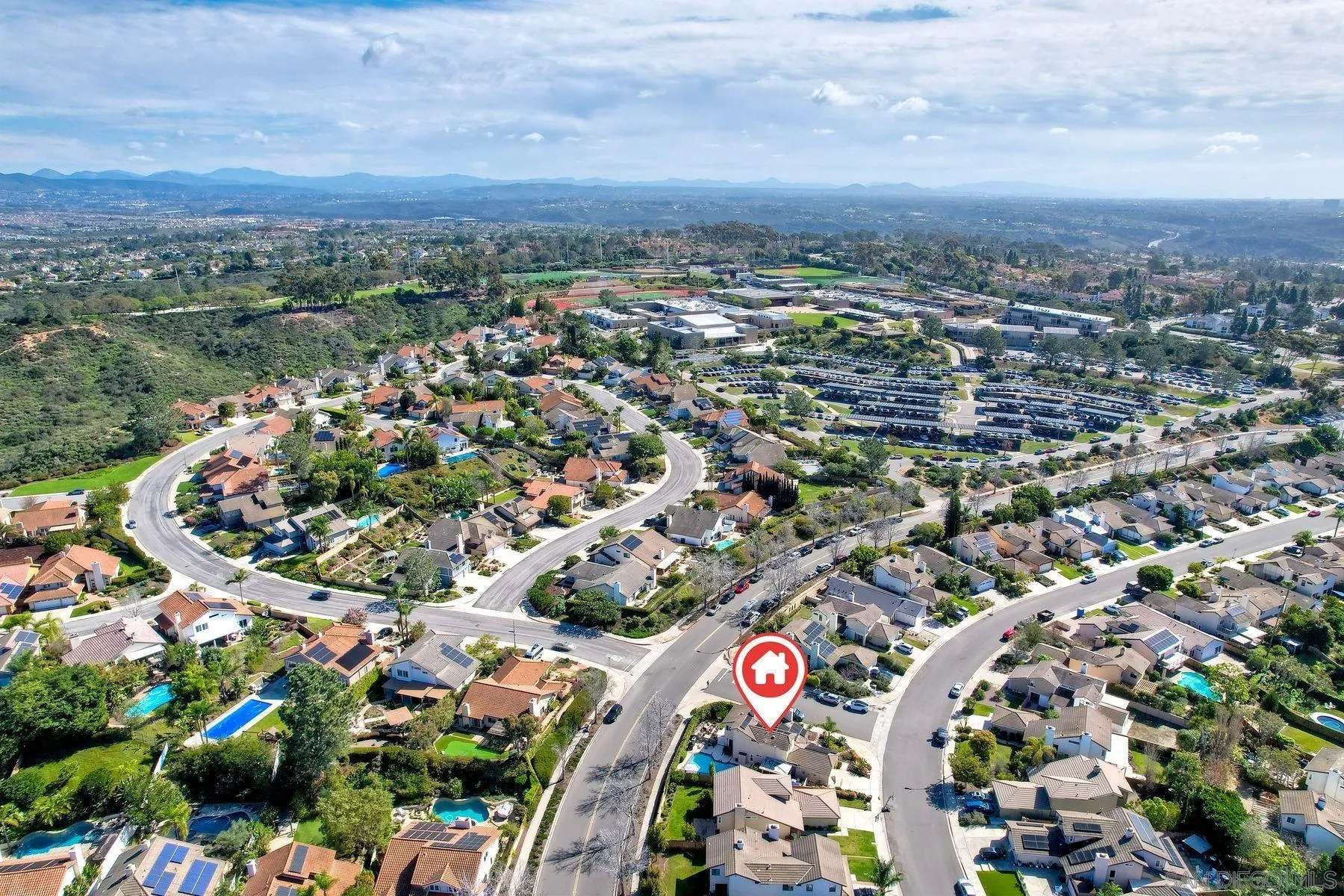 https://cdn.realtyfeed.com/cdn/127/260003582/96d3141df2547d4a58aa8cd3af4827d4.webp