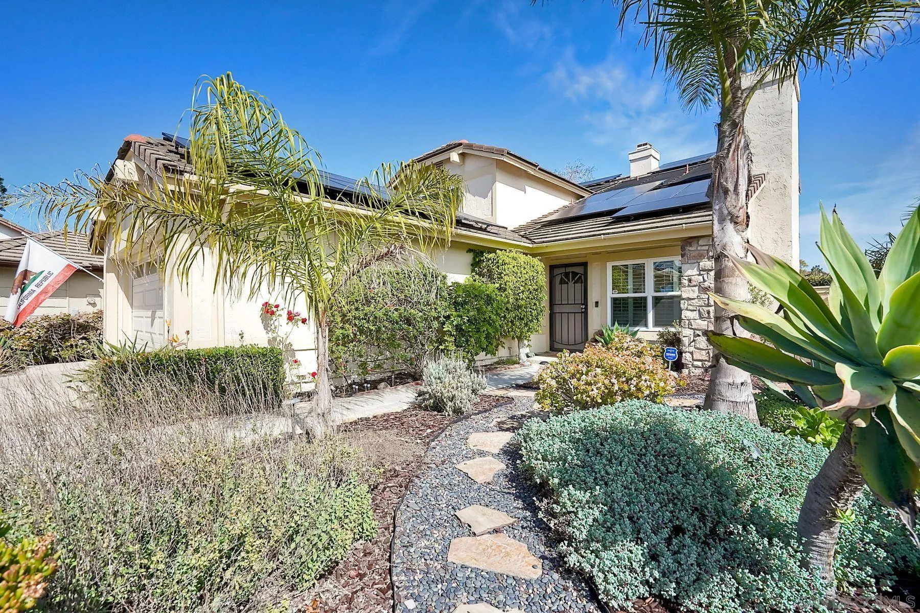 https://cdn.realtyfeed.com/cdn/127/260003582/afaaf2ba6a8d0f3025ba650851cd1074.webp