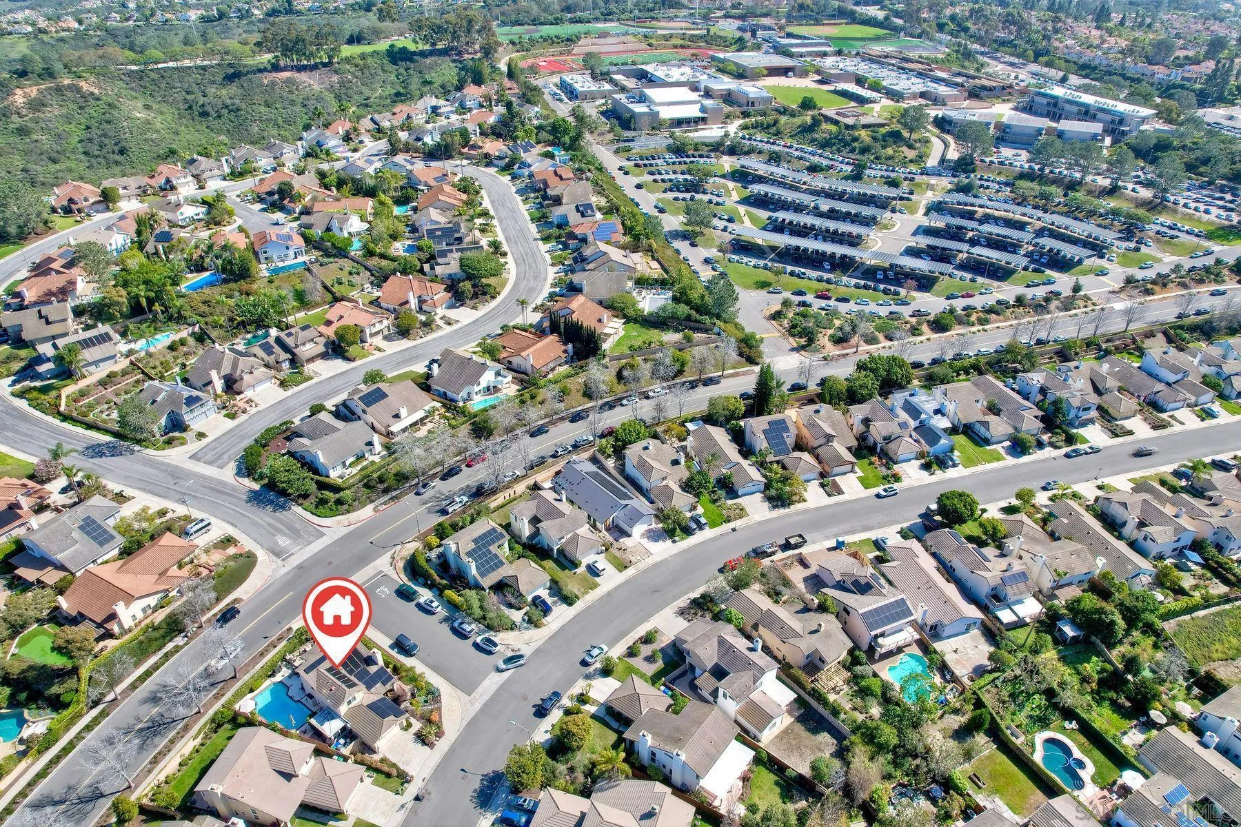 https://cdn.realtyfeed.com/cdn/127/260003582/b74dcc5ba7df48183061010df008c4bb.webp