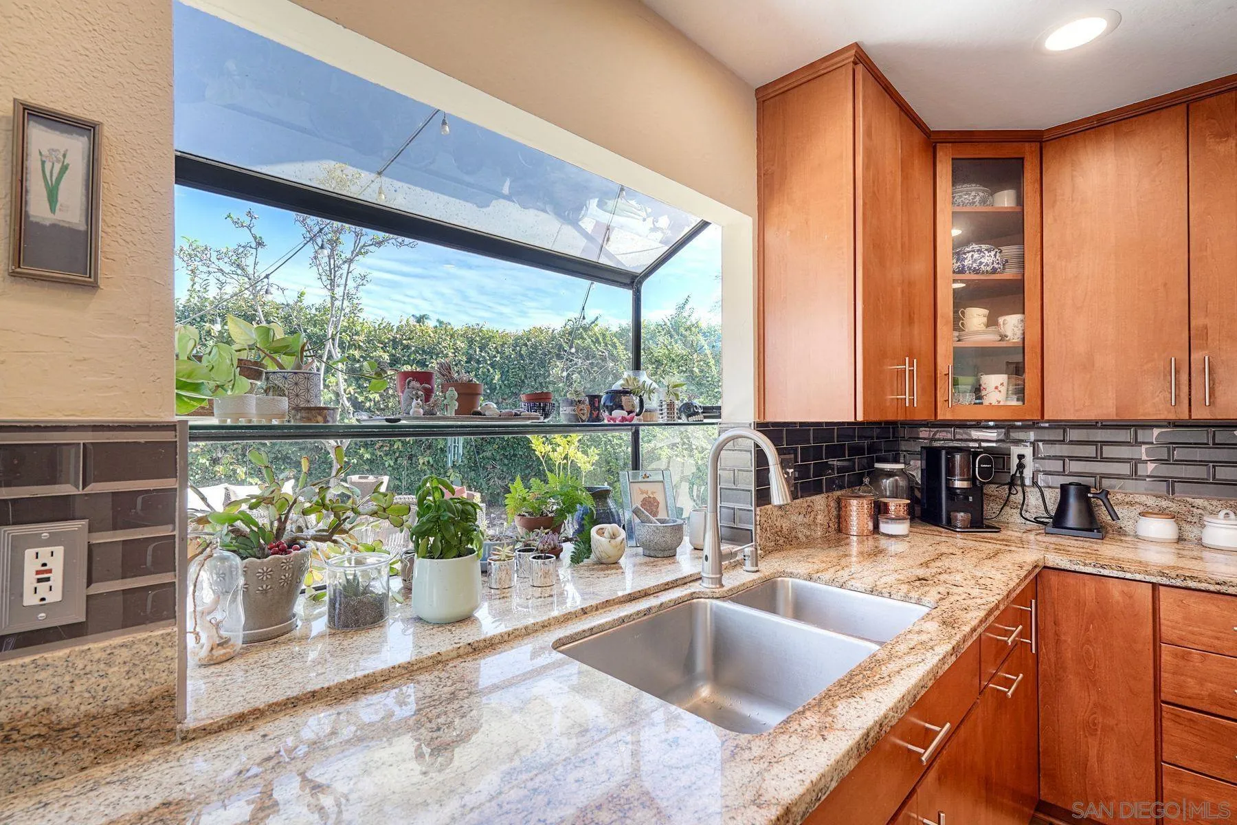https://cdn.realtyfeed.com/cdn/127/260003582/d257e42660cfbaa1cdc10df3086556bf.webp