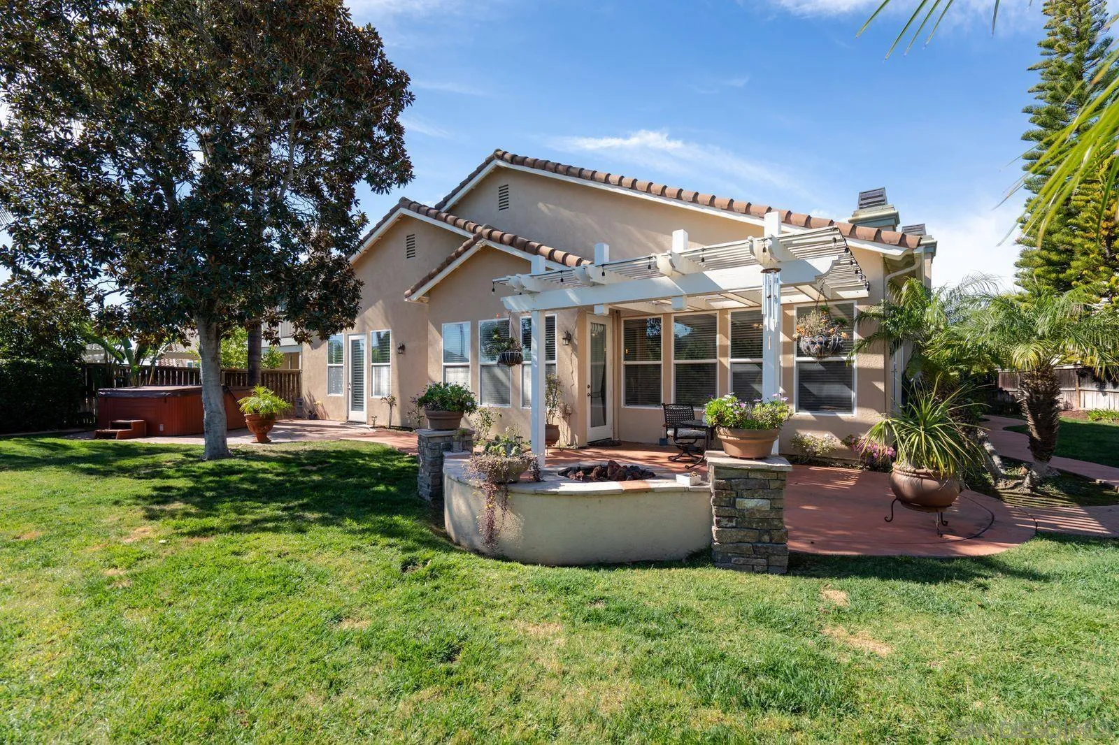 https://cdn.realtyfeed.com/cdn/127/260003589/1e7b8e337928e1d442513836971c093f.webp