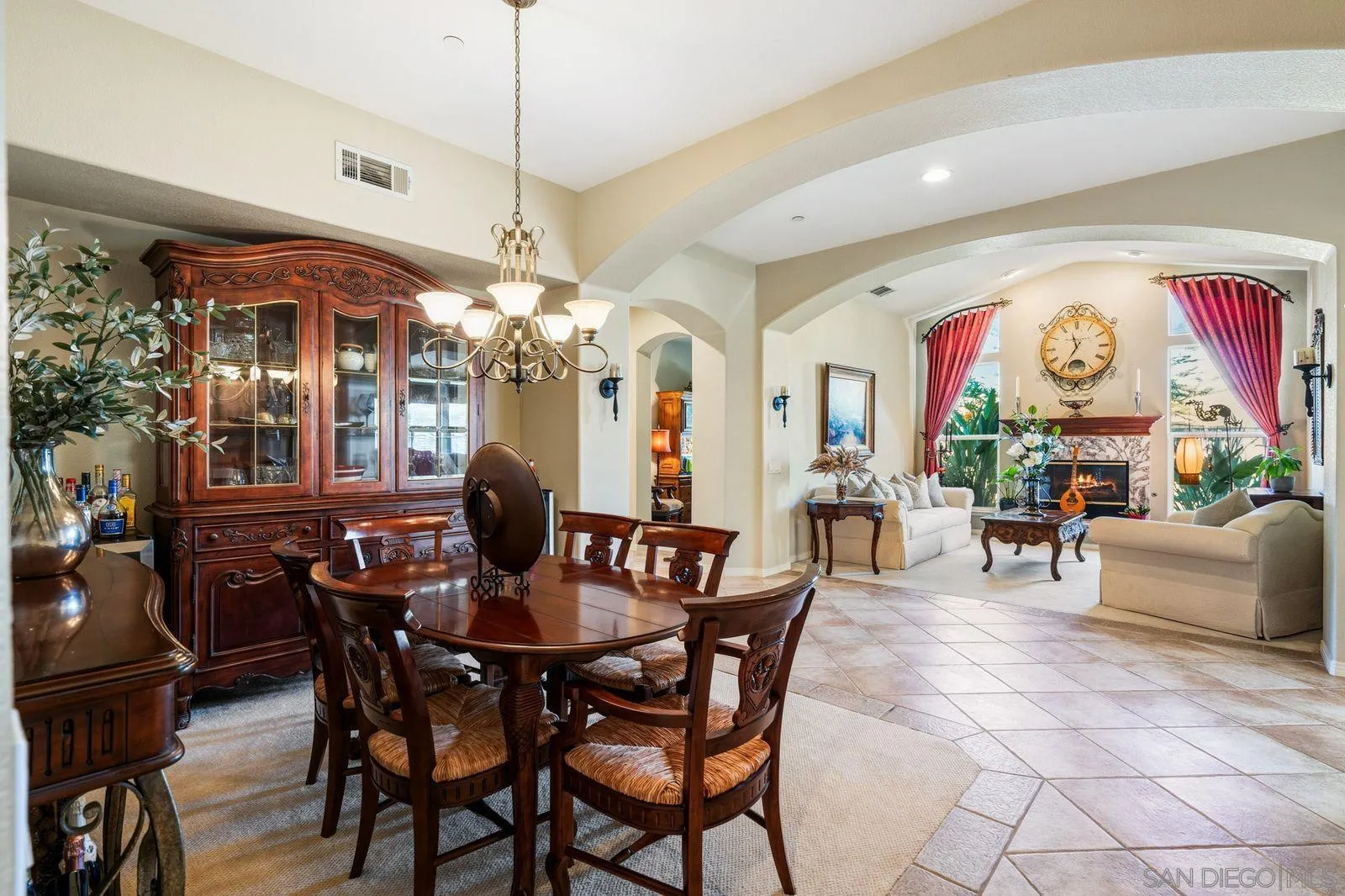 https://cdn.realtyfeed.com/cdn/127/260003589/7c1a0655dd604c05c42ad46741f59868.webp