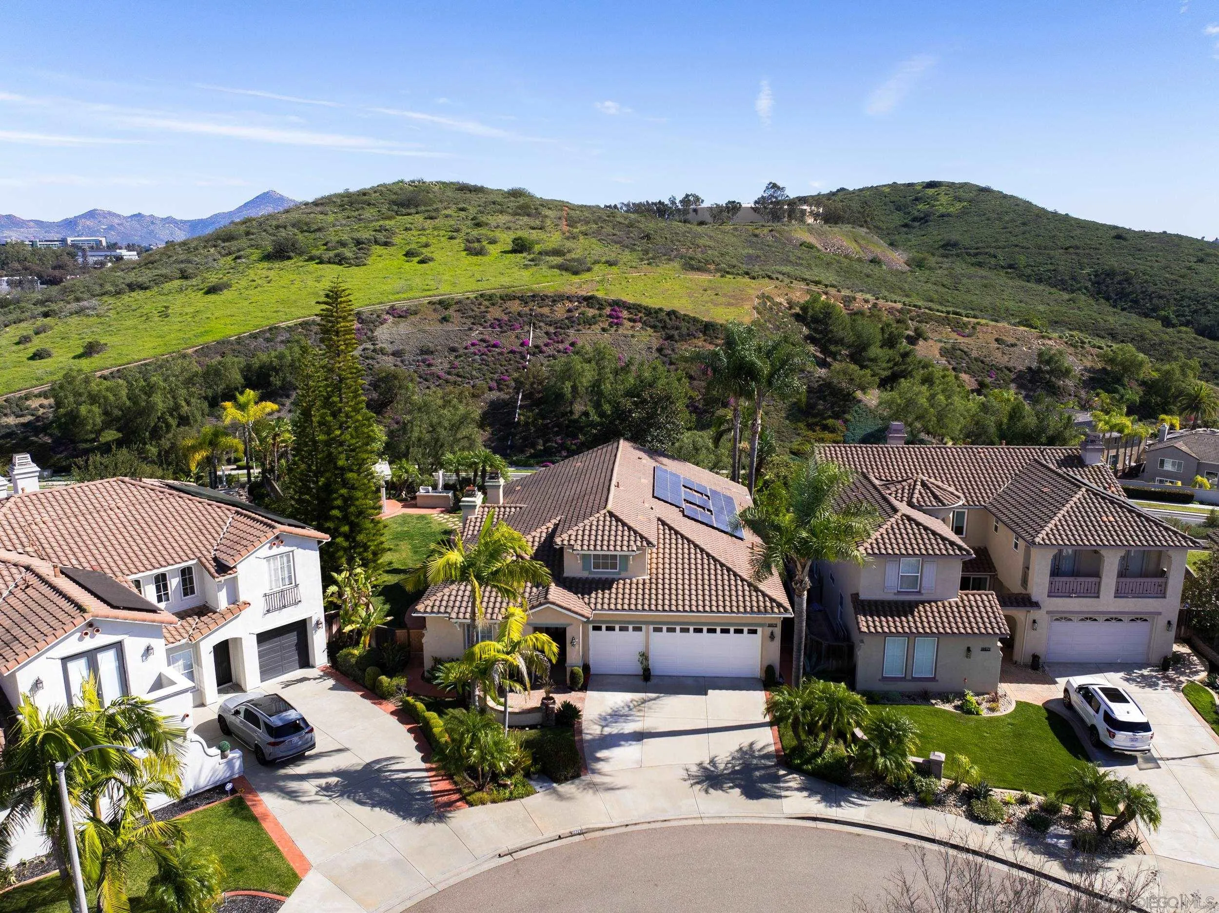 https://cdn.realtyfeed.com/cdn/127/260003589/965118c091b2aa21eb7d6cb9add9a9f1.webp