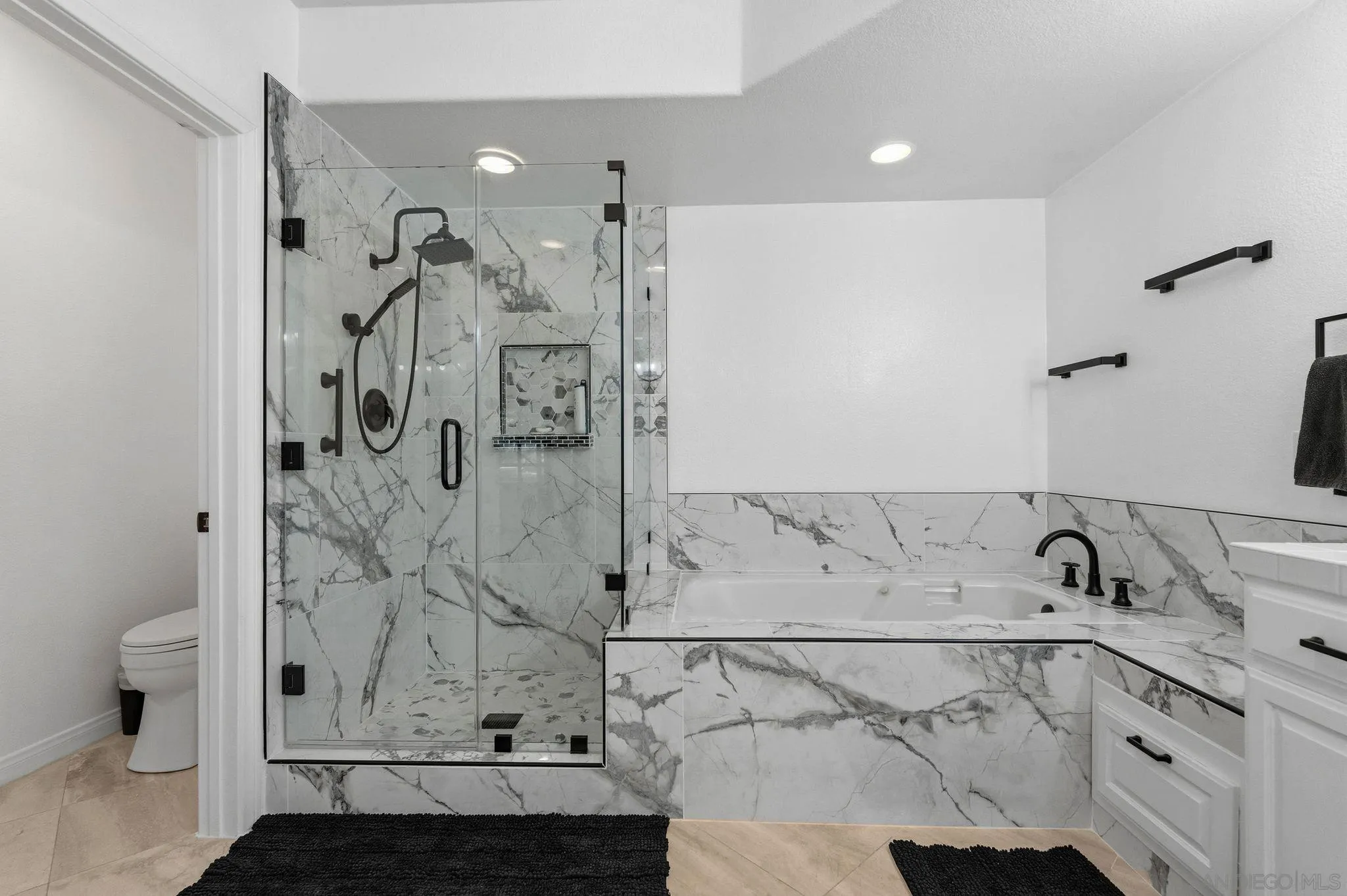 Photo #38: 260003594 Listing: Photo #38